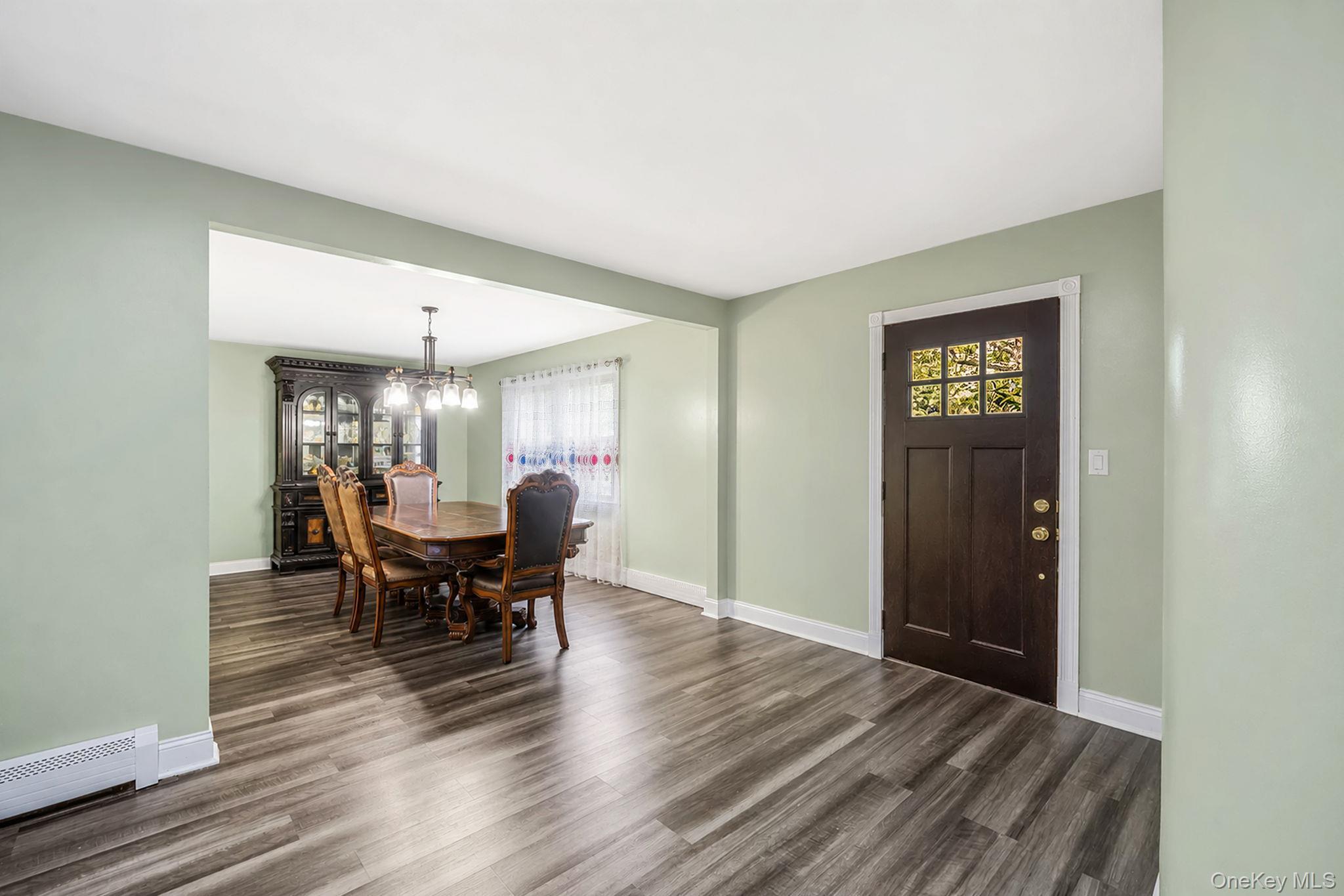 Single Family Essex Drive Suffolk County, NY 11727, MLS-1017131-9