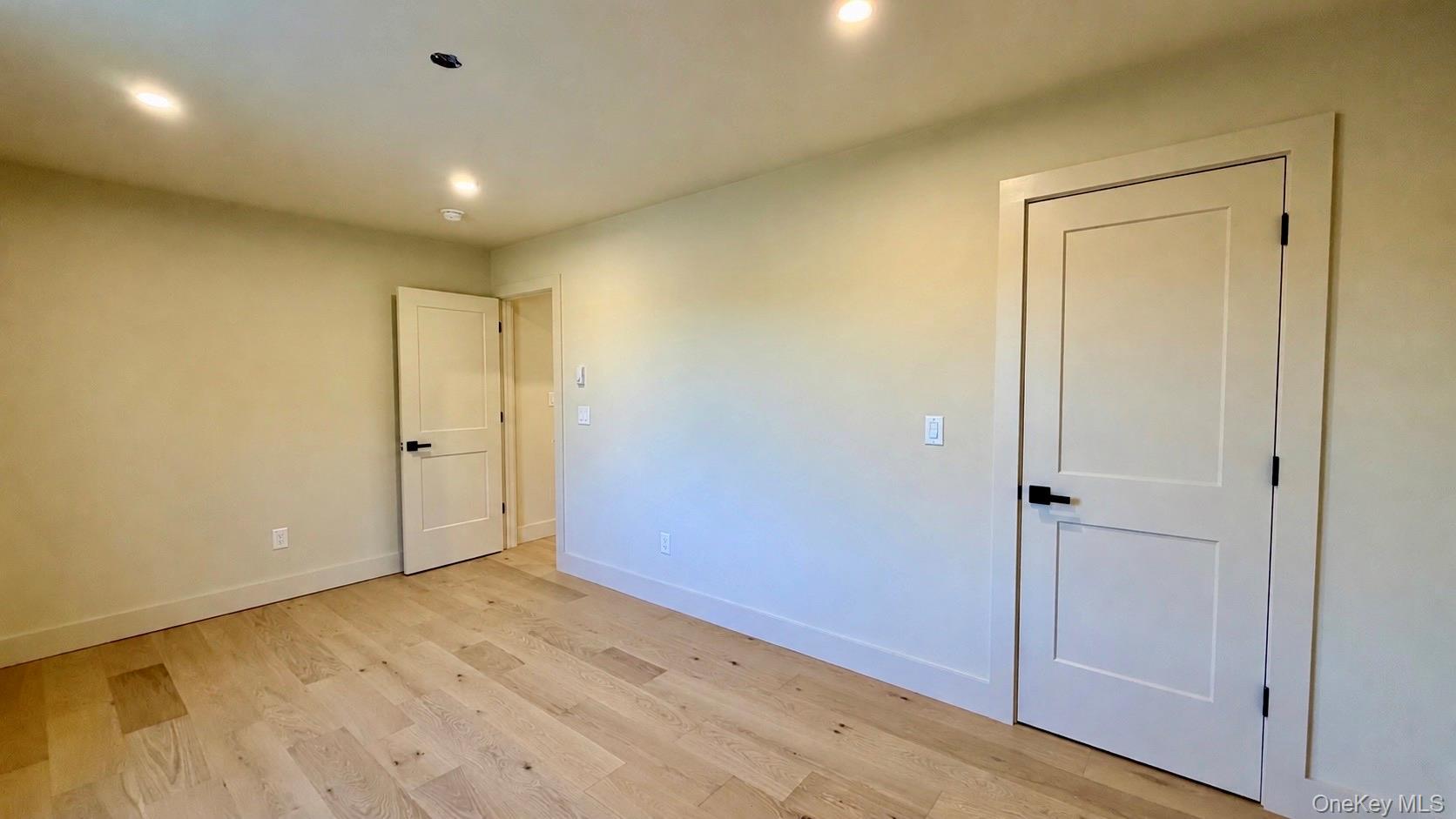 Single Family Shore Drive Suffolk County, NY 11951, MLS-1017150-19