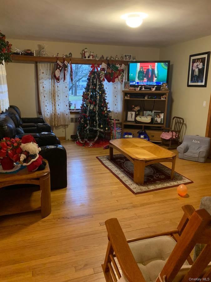 Single Family New York Avenue  Suffolk County, NY 11746, MLS-1017173-13