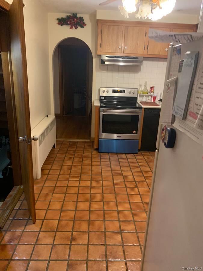 Single Family New York Avenue  Suffolk County, NY 11746, MLS-1017173-15