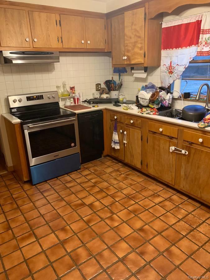 Single Family New York Avenue  Suffolk County, NY 11746, MLS-1017173-16