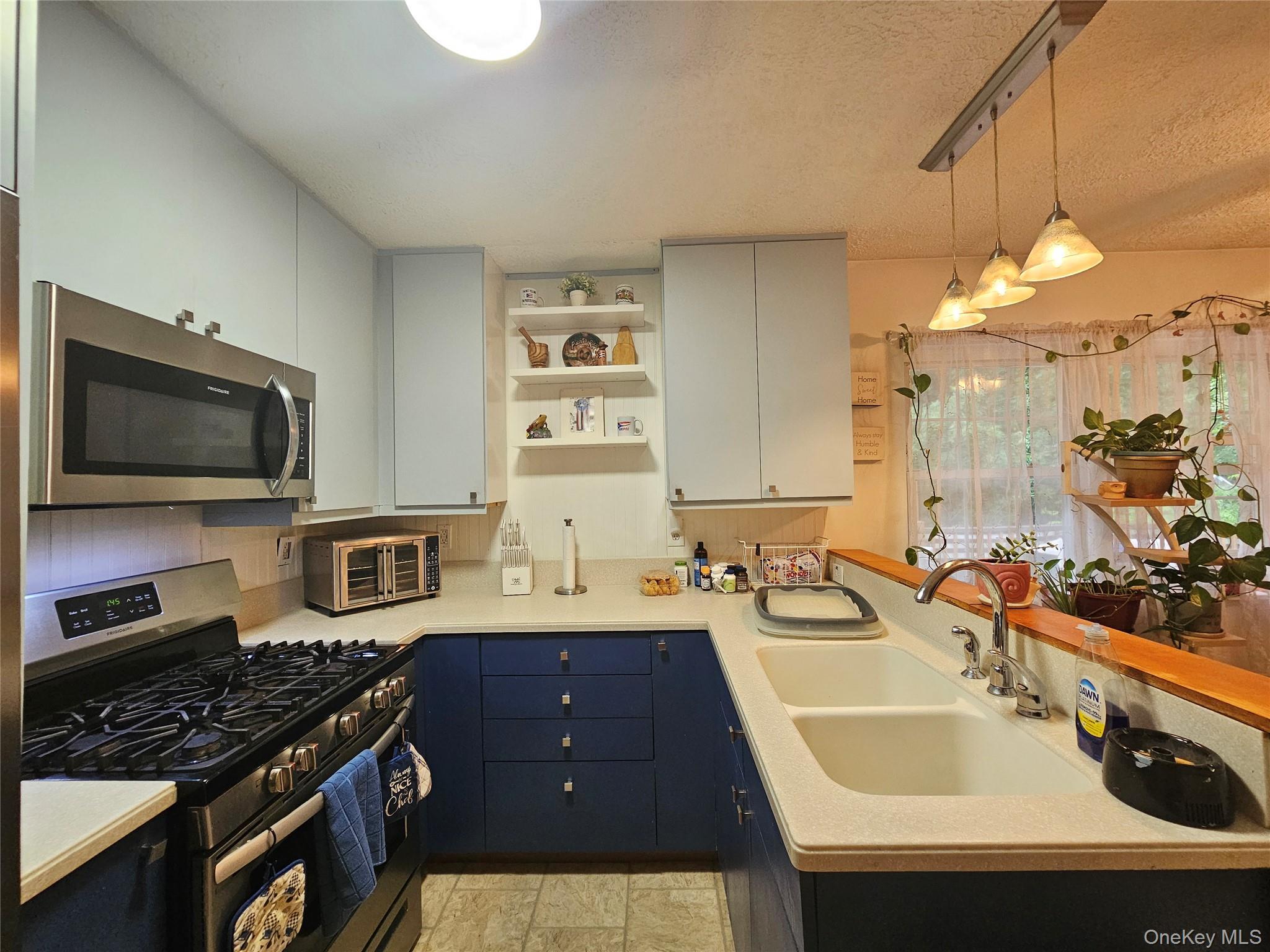Single Family Pinegrove Drive  Sullivan County, NY 12790, MLS-1017189-10