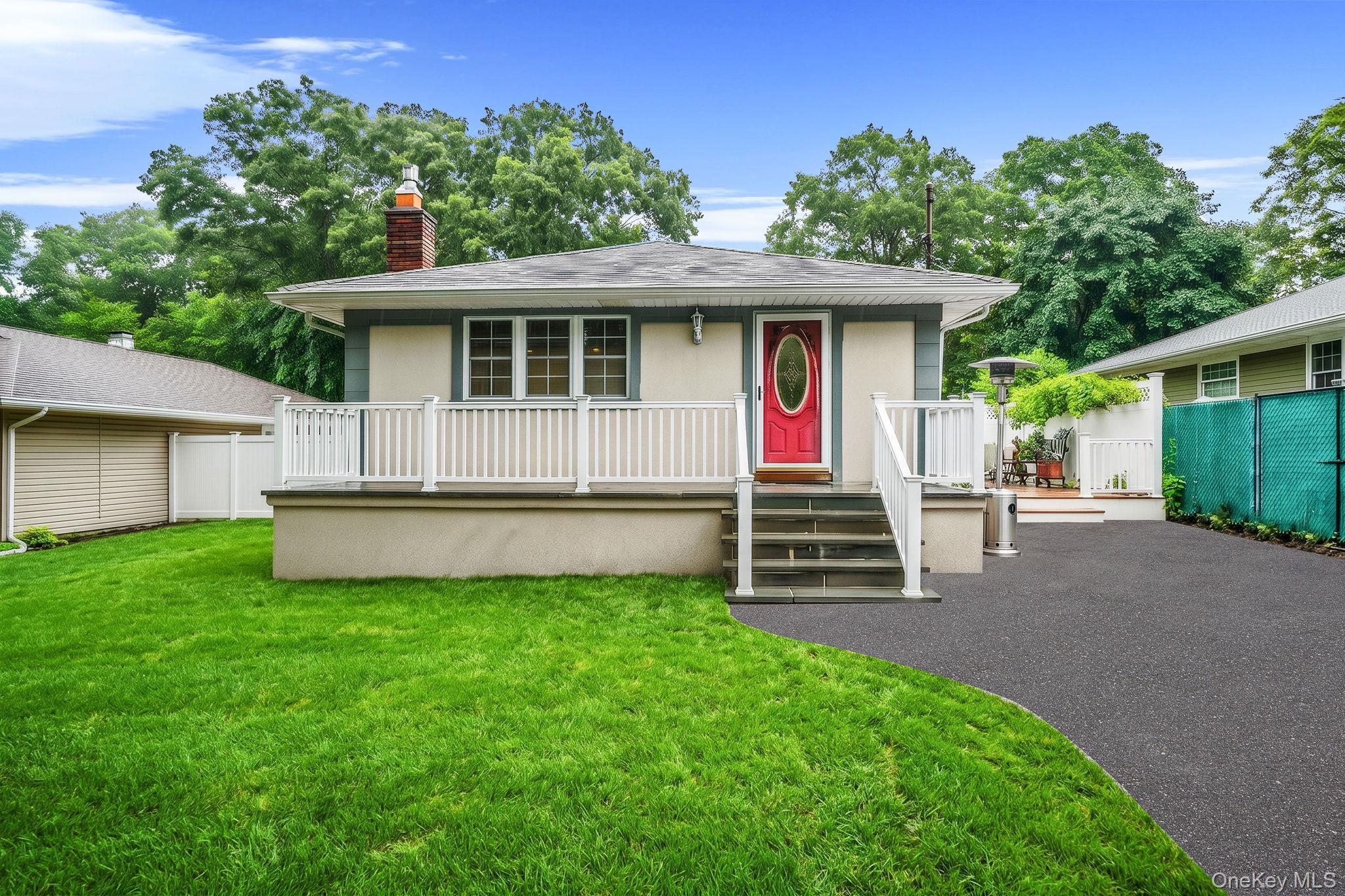 Single Family River Road Suffolk County, NY 11967, MLS-1017197-2