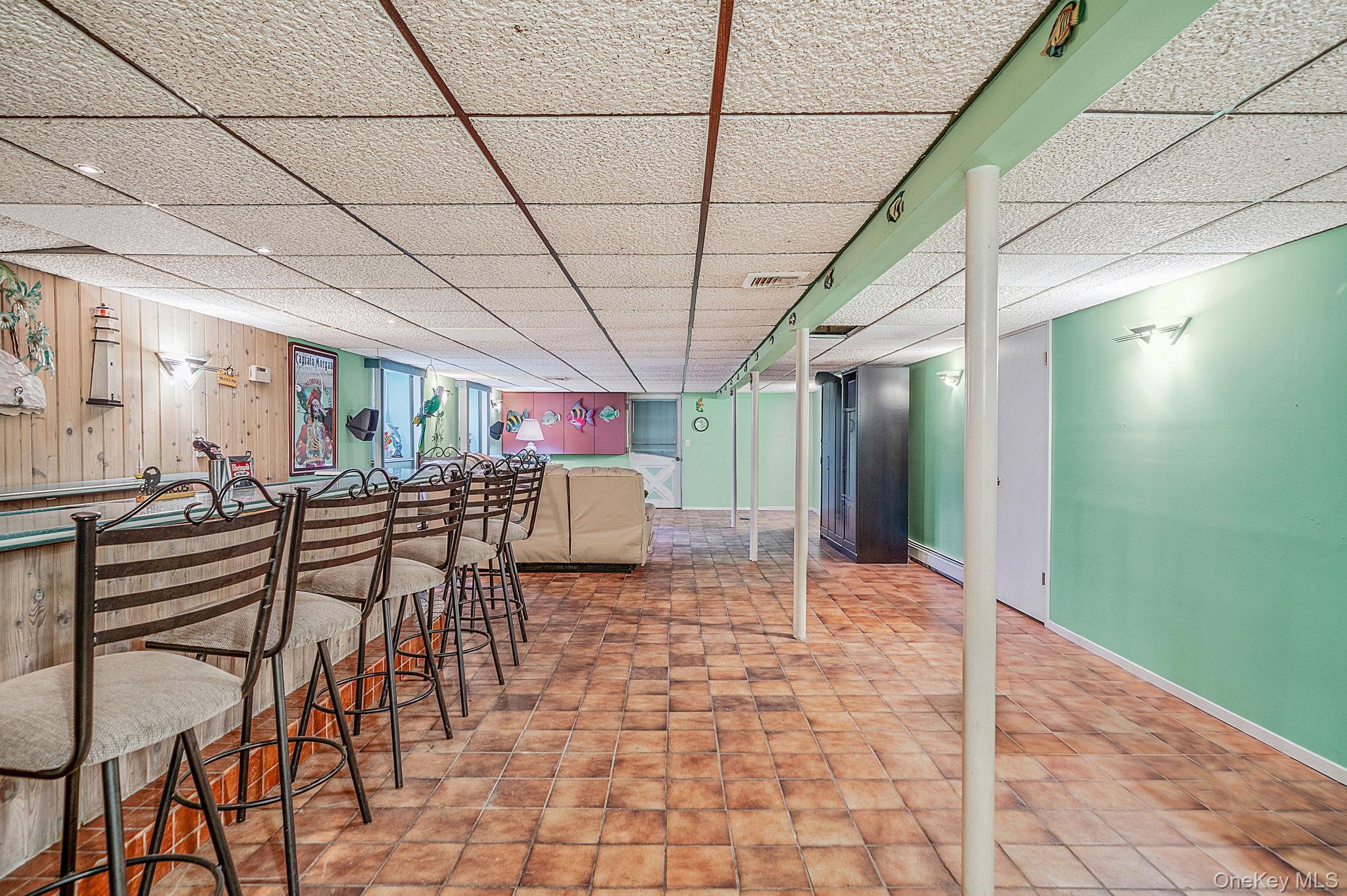 Single Family River Road Suffolk County, NY 11967, MLS-1017197-21
