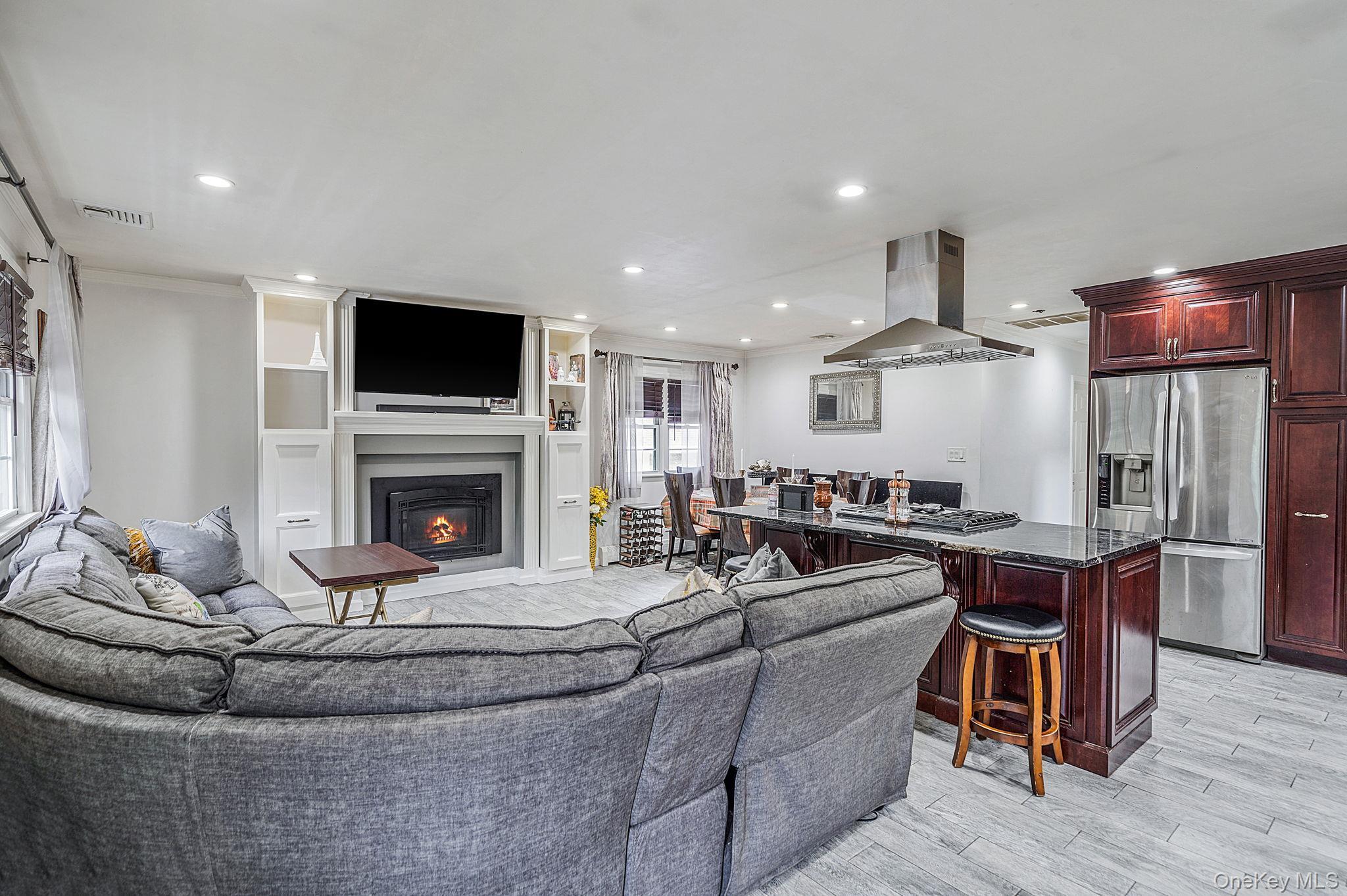 Single Family River Road Suffolk County, NY 11967, MLS-1017197-3