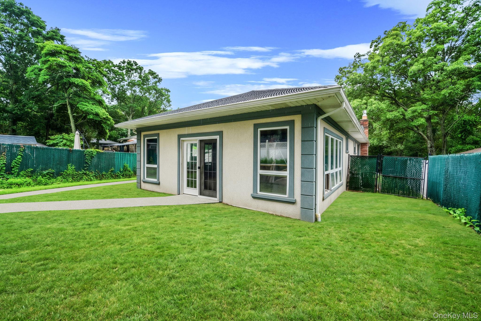 Single Family River Road  Suffolk County, NY 11967, MLS-1017197-31