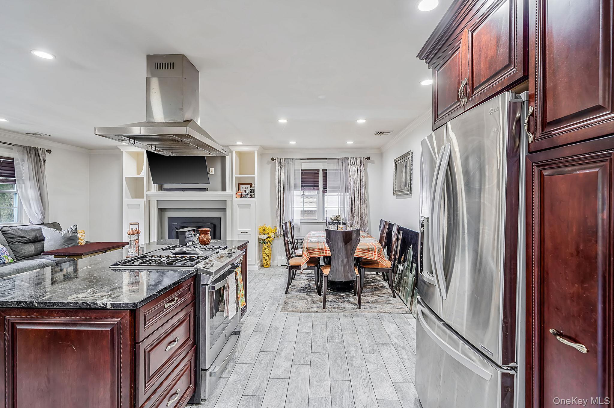 Single Family River Road Suffolk County, NY 11967, MLS-1017197-9