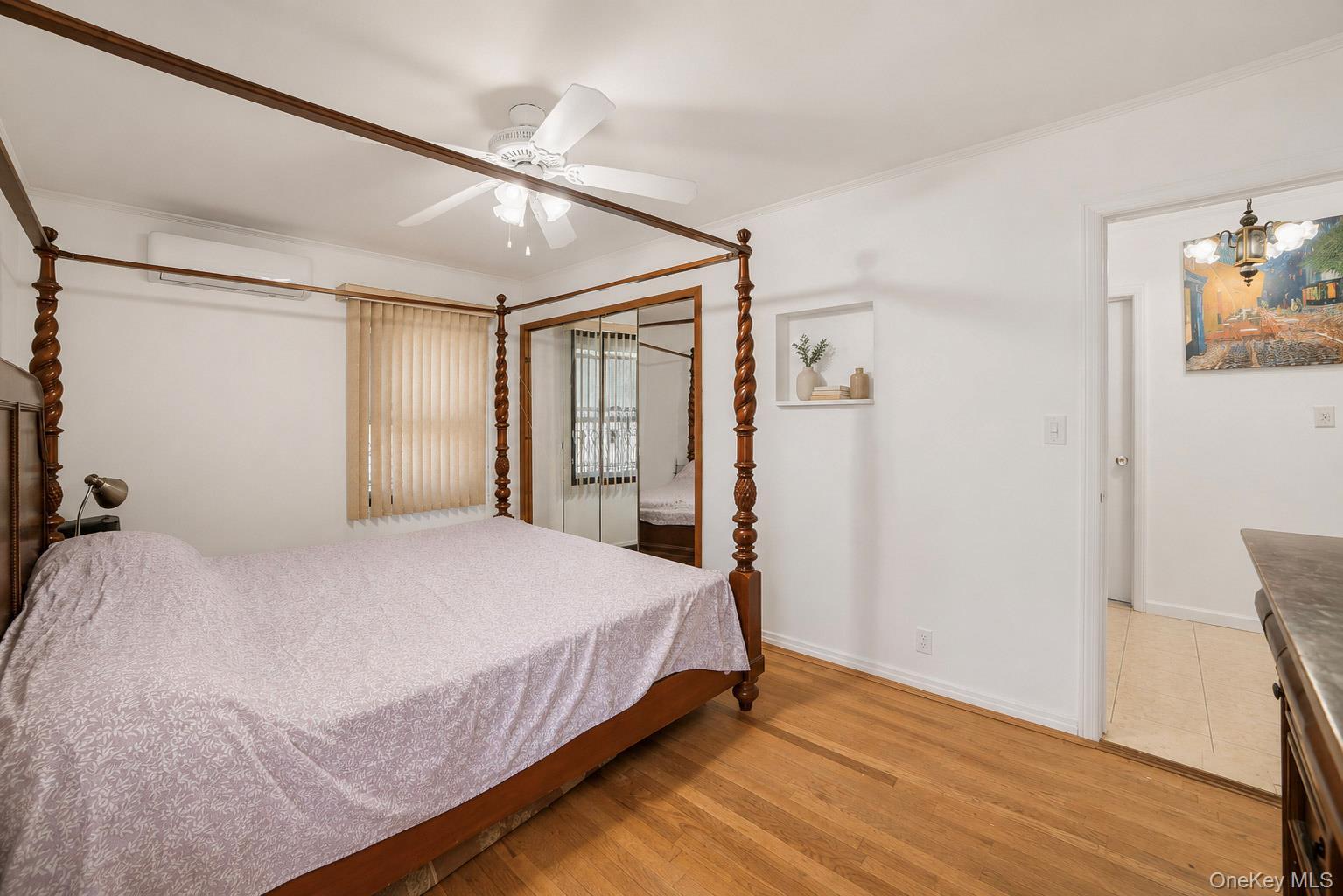 Single Family 250th Street Queens, NY 11426, MLS-1017200-10