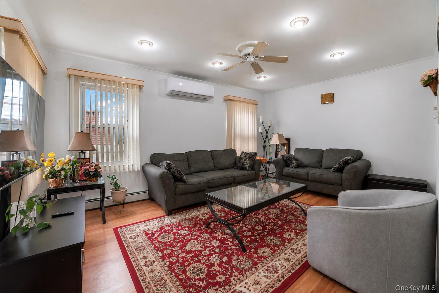 Single Family 250th Street Queens, NY 11426, MLS-1017200-2