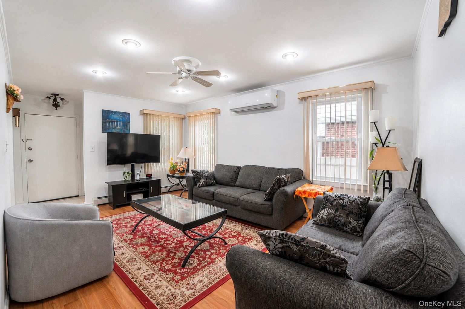 Single Family 250th Street Queens, NY 11426, MLS-1017200-3