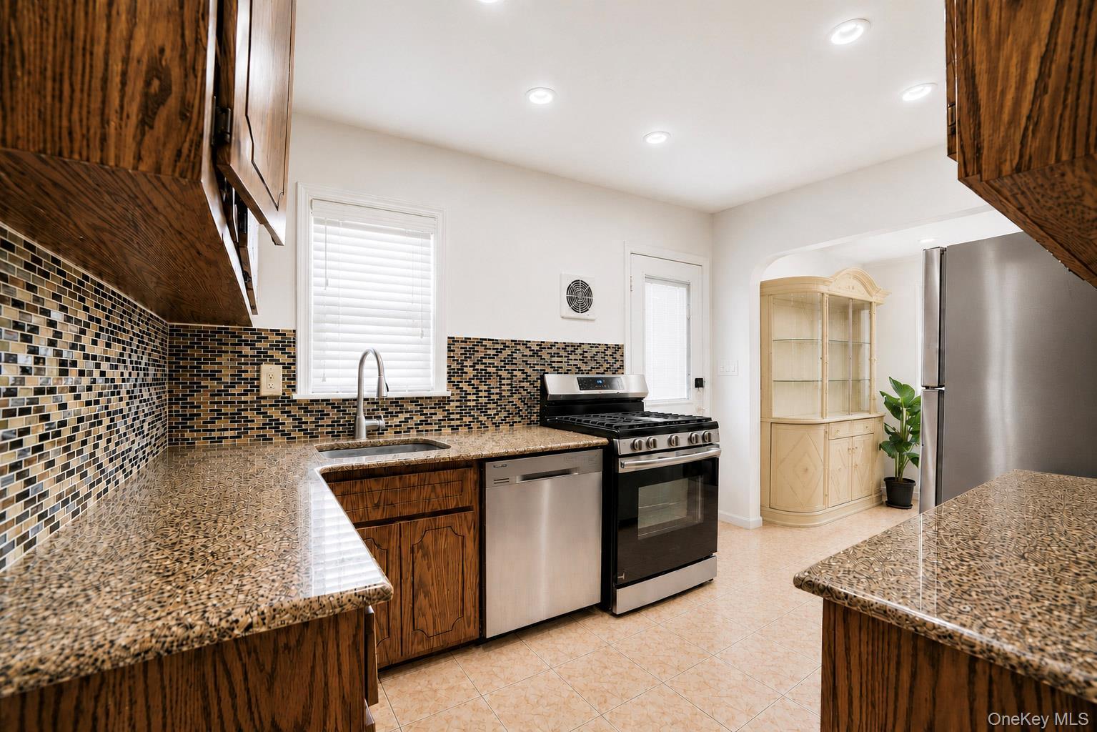 Single Family 250th Street Queens, NY 11426, MLS-1017200-7