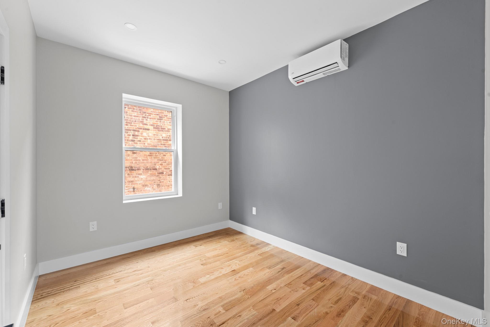 Single Family Herzl Street  Brooklyn, NY 11212, MLS-1017226-10