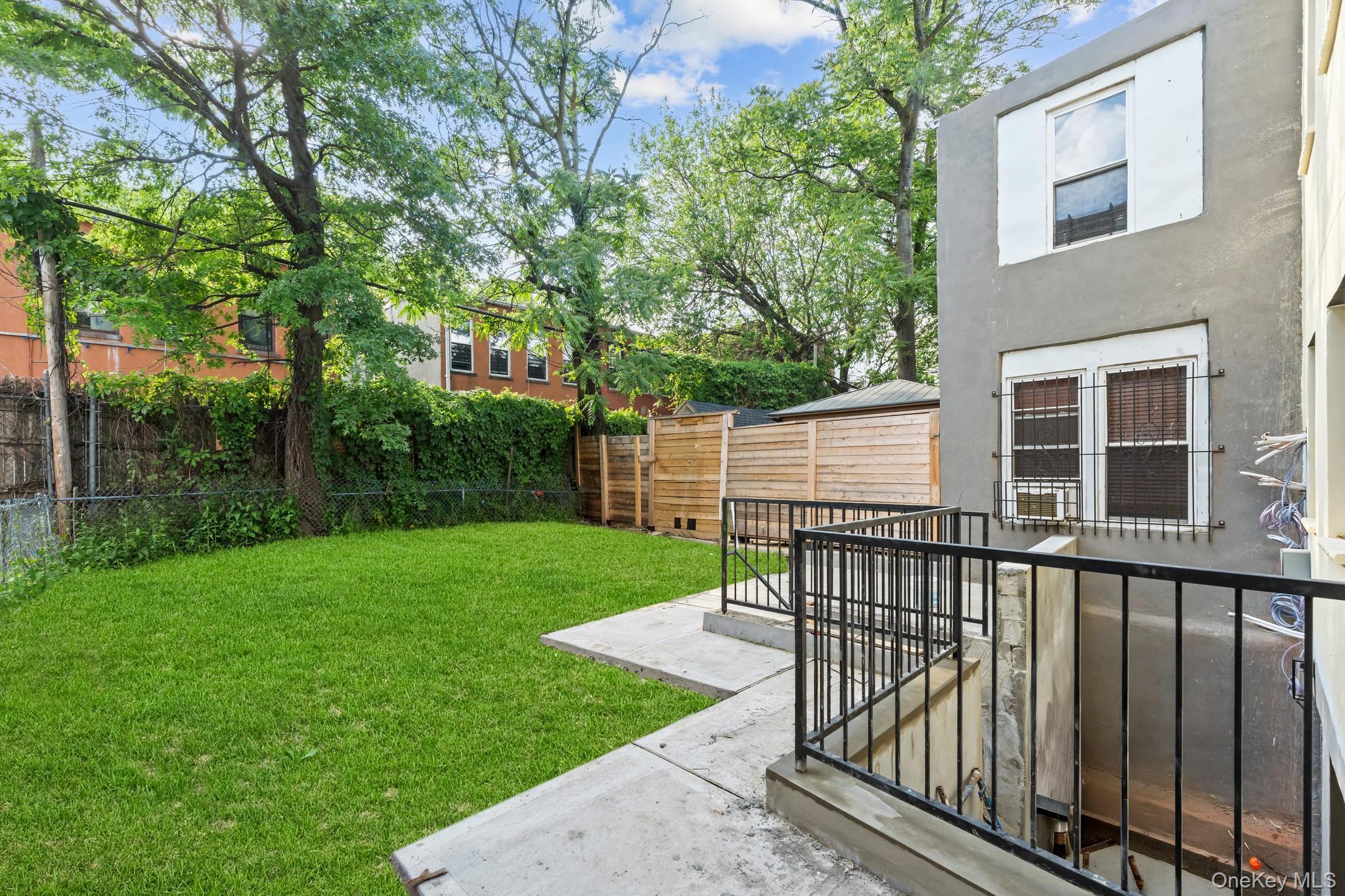 Single Family Herzl Street  Brooklyn, NY 11212, MLS-1017226-17