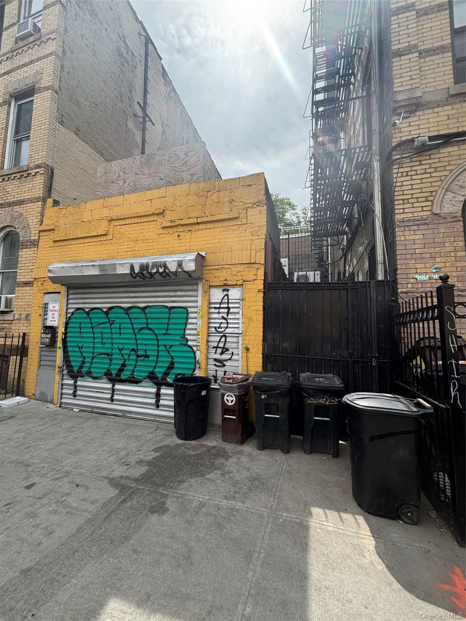 Single Family Knickerbocker Avenue  Brooklyn, NY 11221, MLS-1017261-6