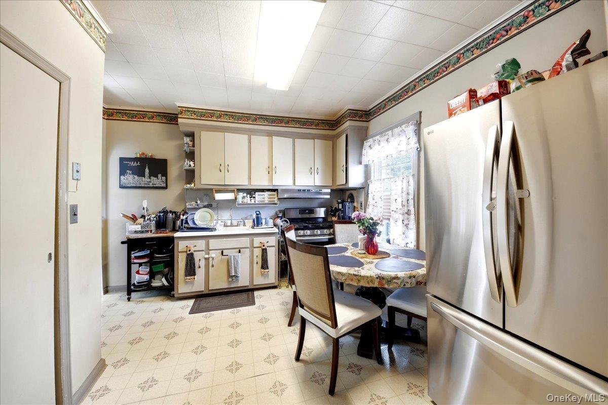 Single Family Coddington Avenue Bronx, NY 10461, MLS-1017273-14