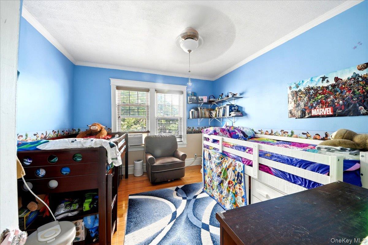 Single Family Coddington Avenue Bronx, NY 10461, MLS-1017273-18
