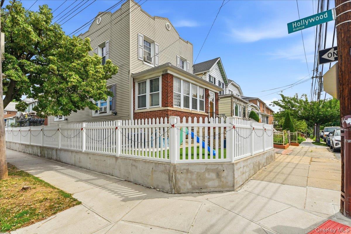 Single Family Coddington Avenue Bronx, NY 10461, MLS-1017273-2