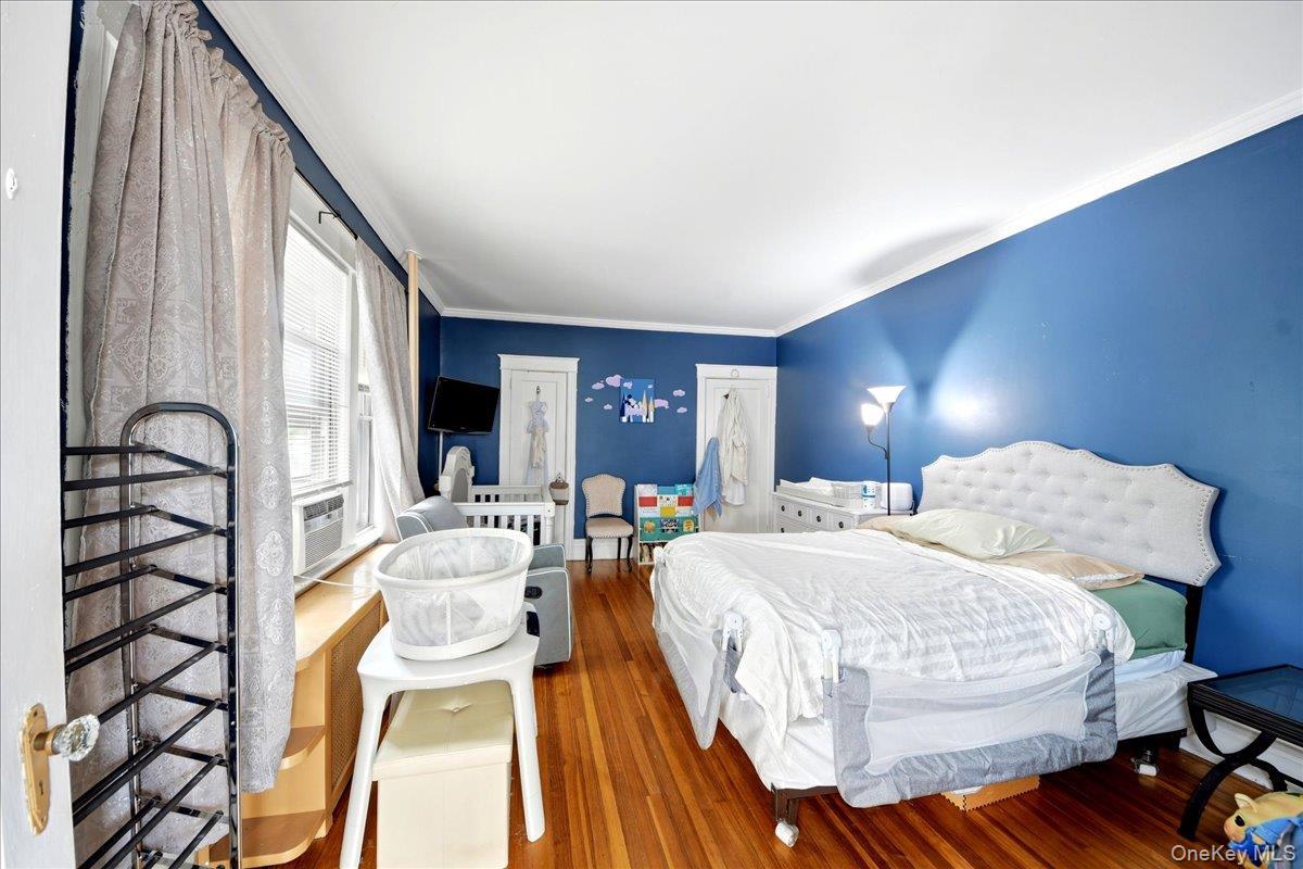 Single Family Coddington Avenue Bronx, NY 10461, MLS-1017273-9