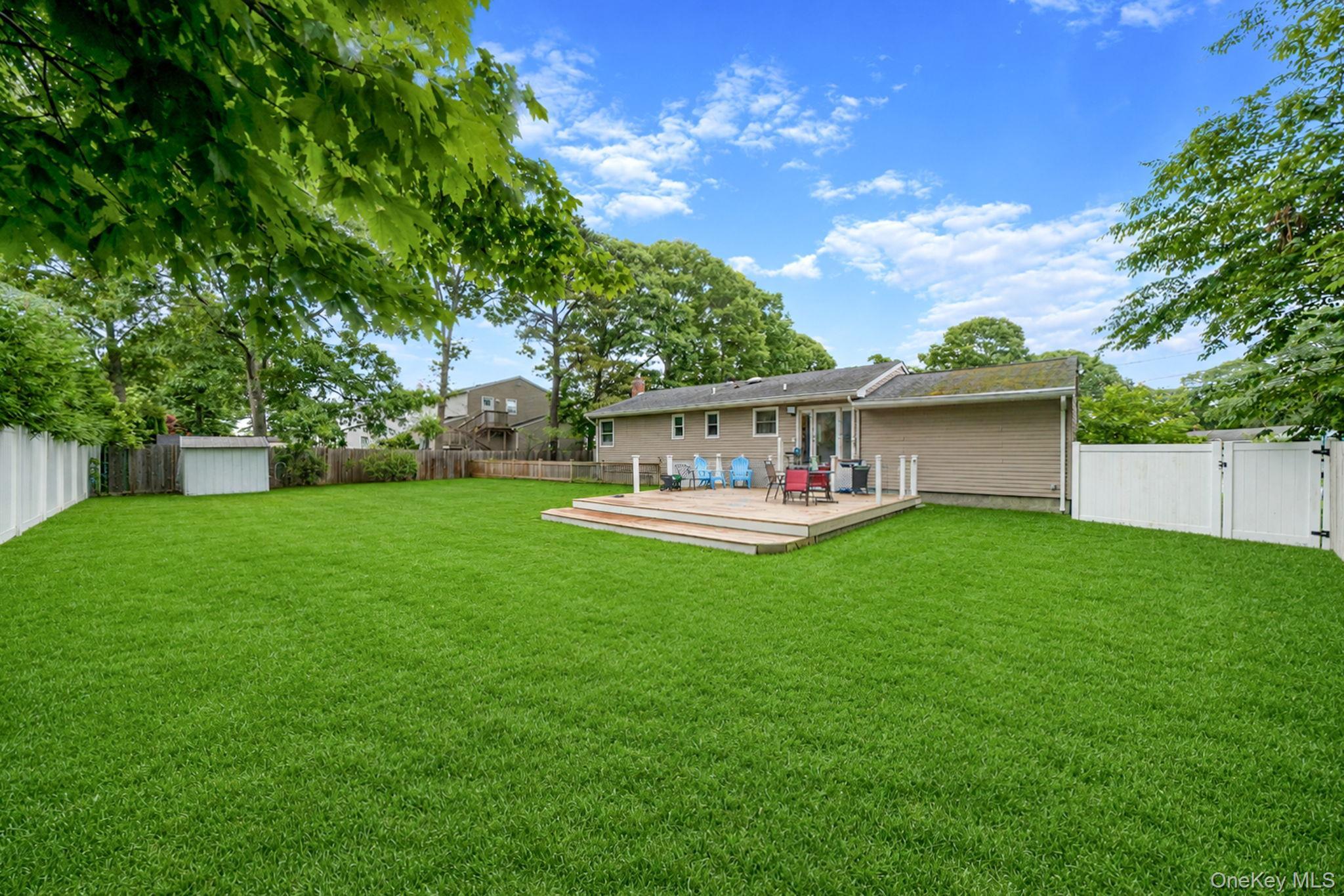 Single Family Amarr Drive Suffolk County, NY 11967, MLS-1017292-23