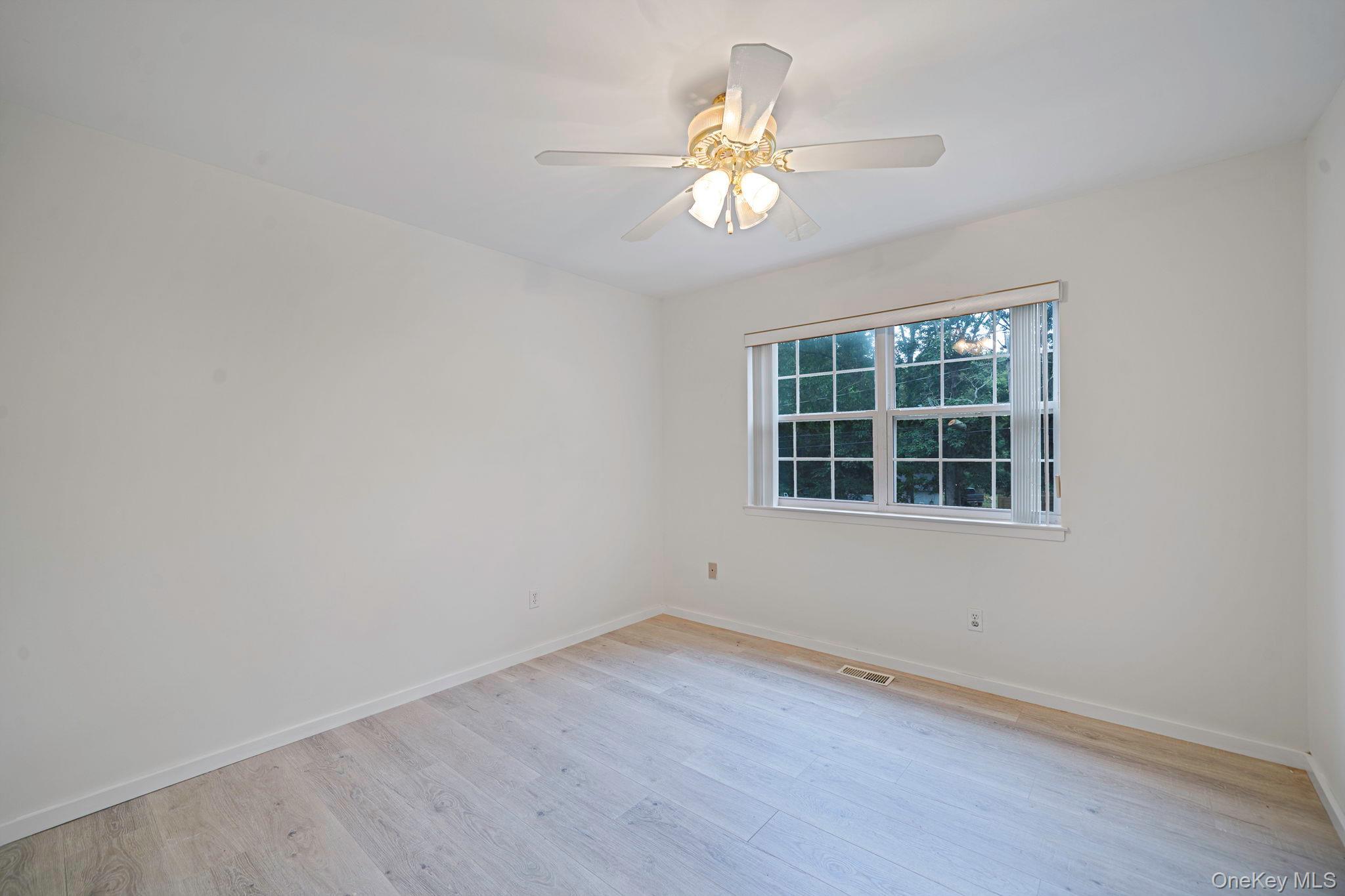 Single Family Community Road Suffolk County, NY 11727, MLS-1017305-14