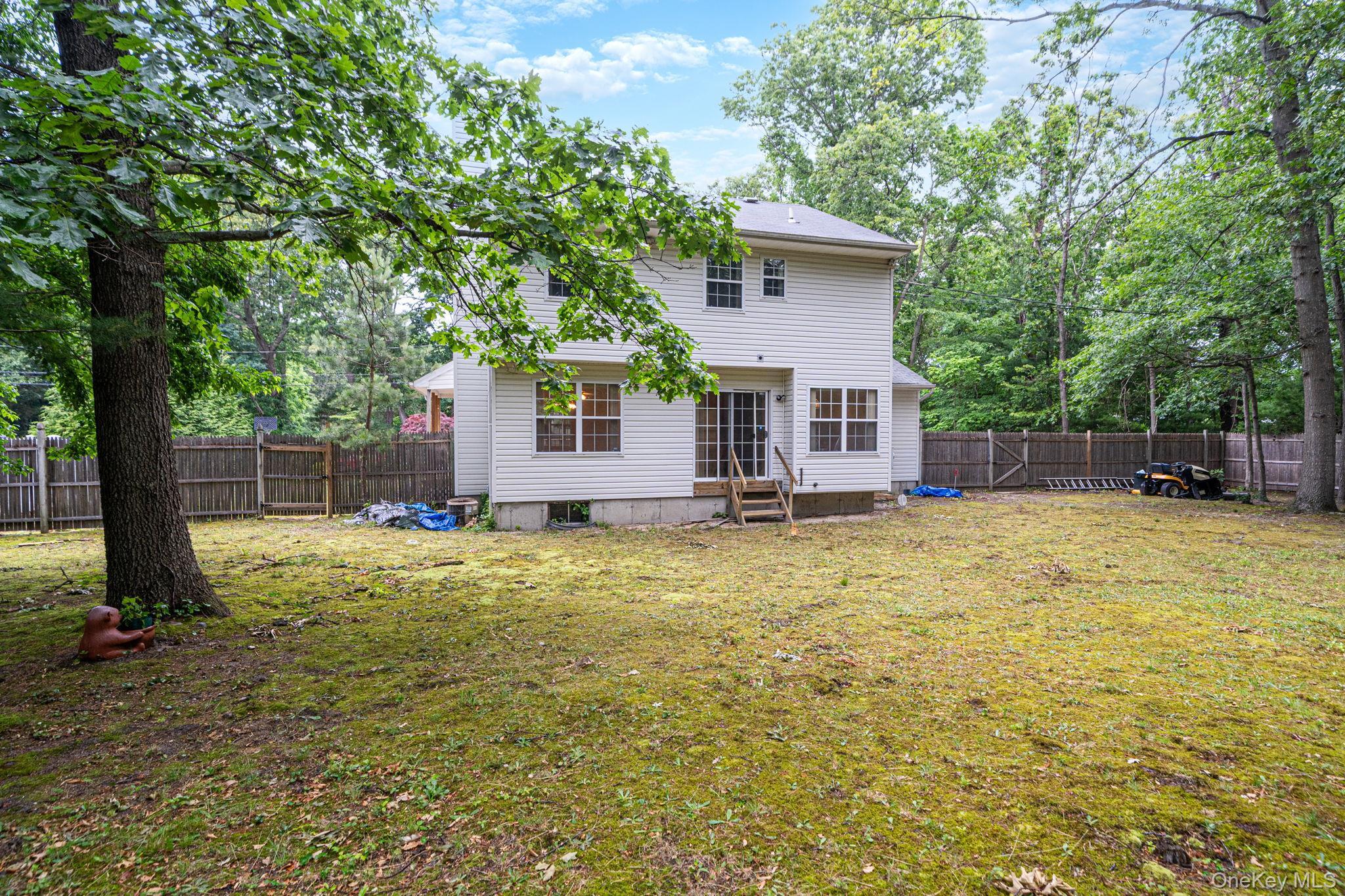 Single Family Community Road Suffolk County, NY 11727, MLS-1017305-21