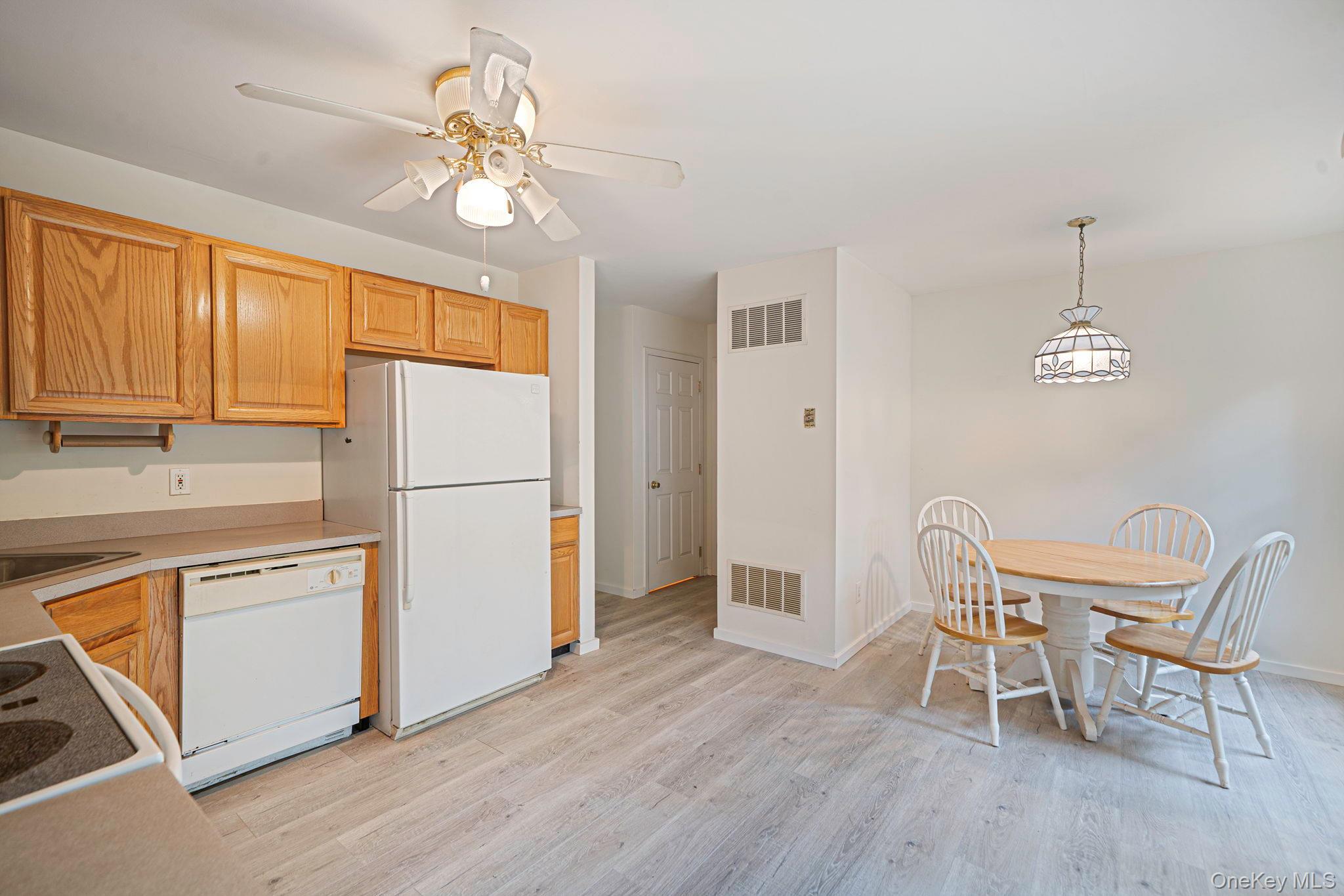 Single Family Community Road Suffolk County, NY 11727, MLS-1017305-7