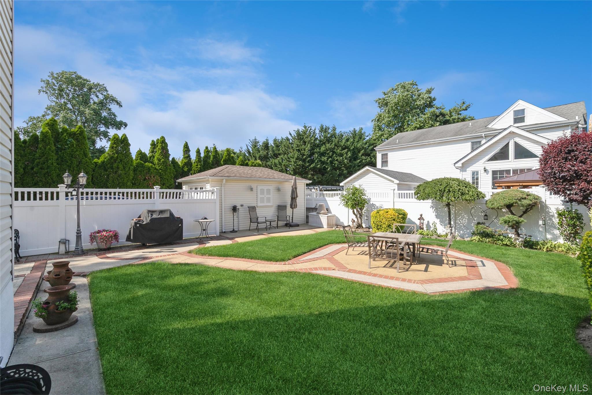 Single Family Devon Street  Nassau County, NY 11563, MLS-1017315-31
