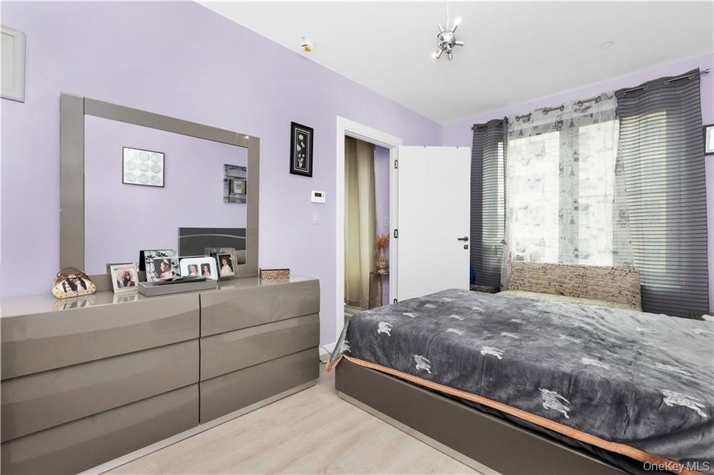 Condo W End Avenue  Brooklyn, NY 11235, MLS-1017326-18