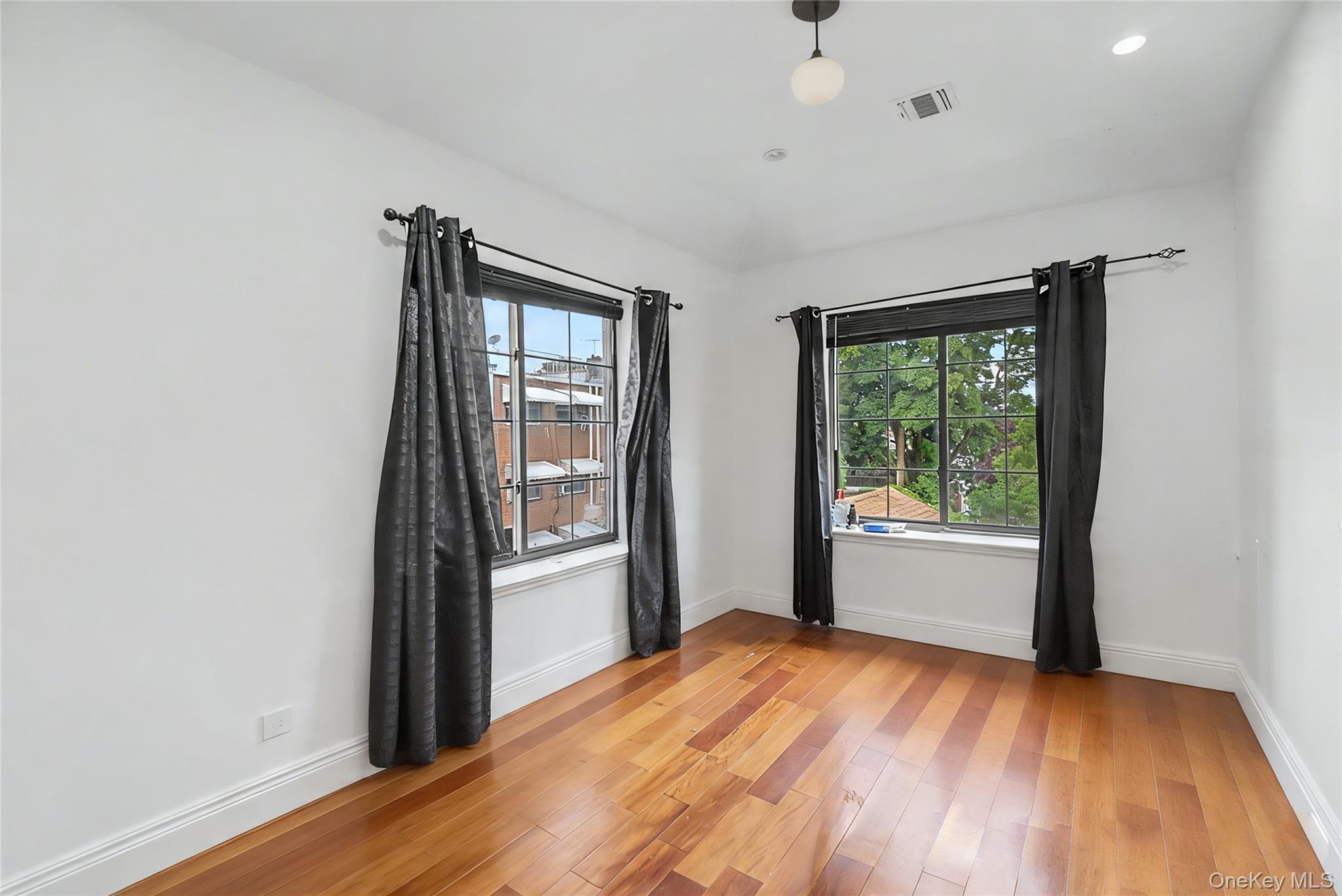Single Family 27th Avenue  Queens, NY 11102, MLS-1017335-14