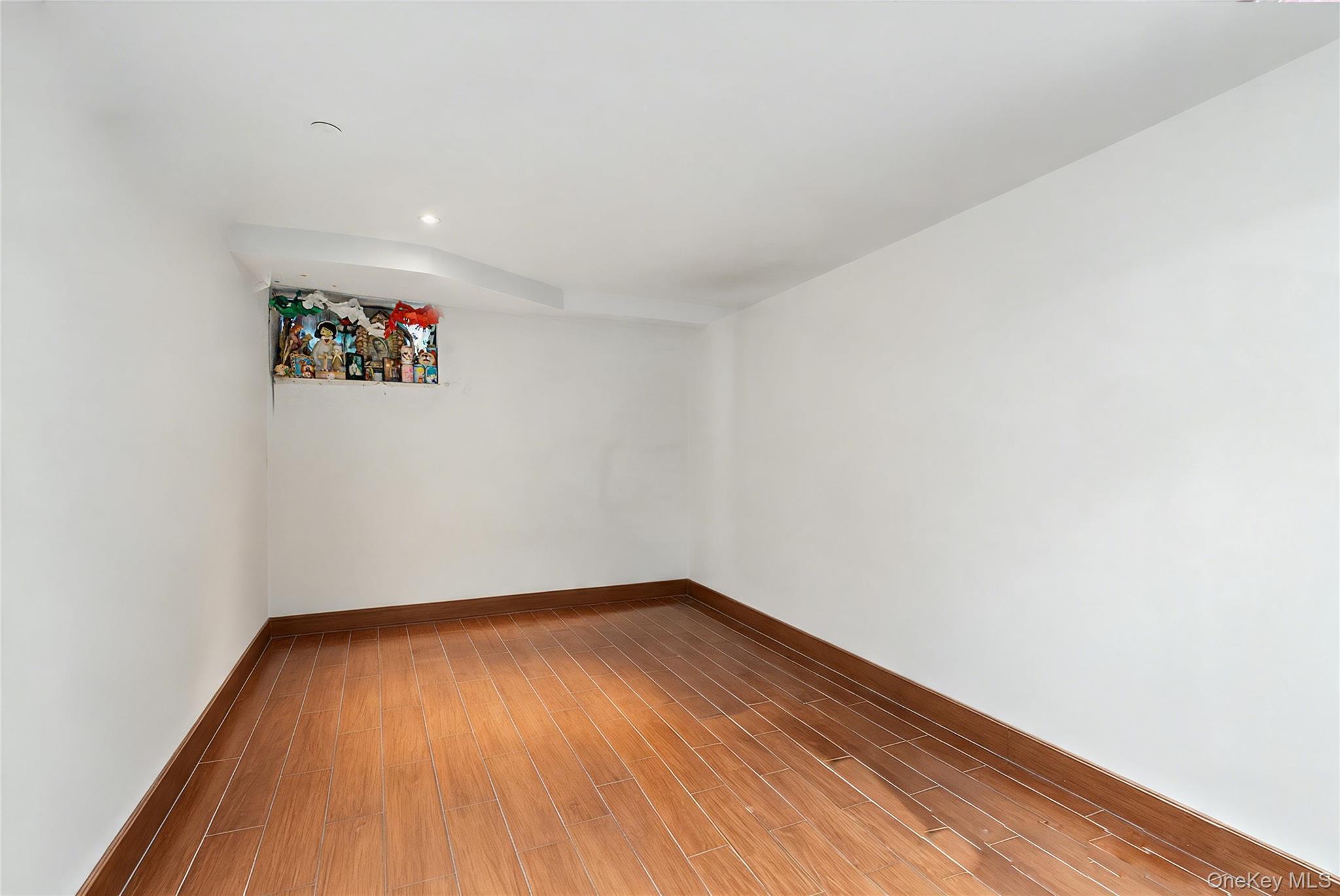 Single Family 27th Avenue  Queens, NY 11102, MLS-1017335-24