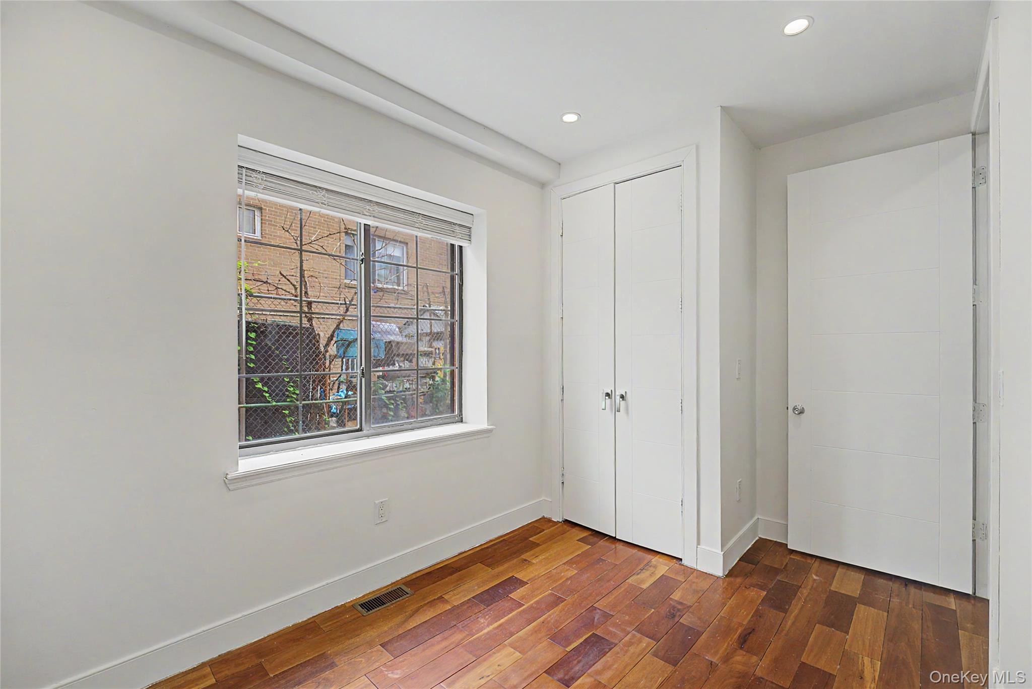 Single Family 27th Avenue  Queens, NY 11102, MLS-1017335-33