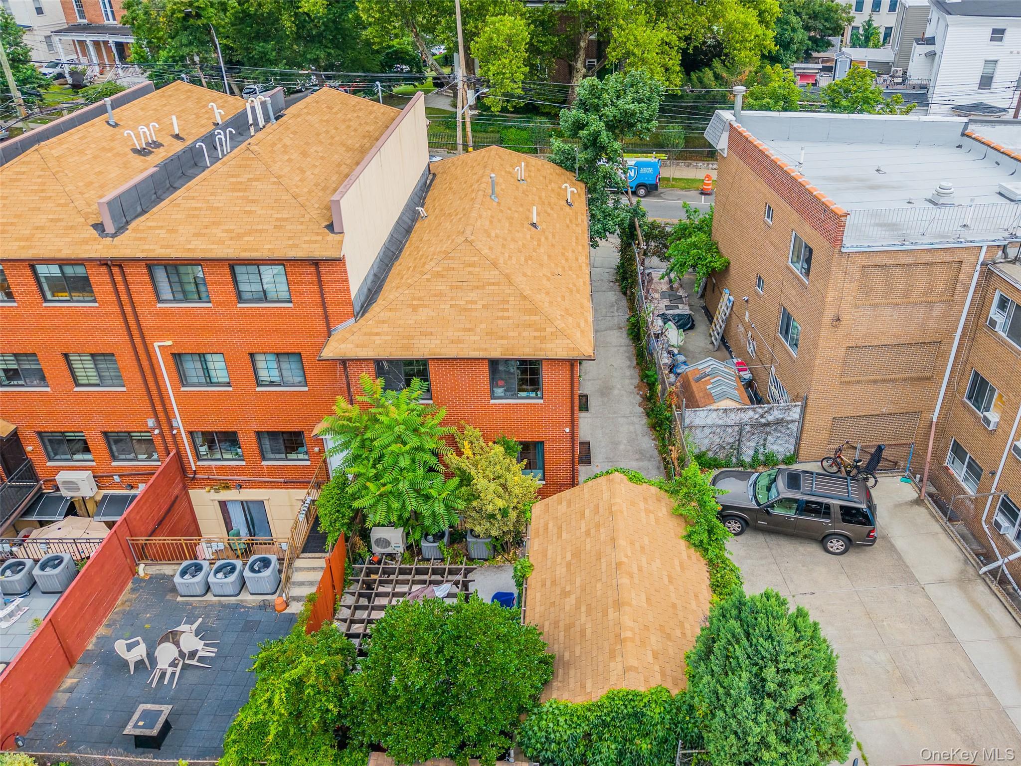Single Family 27th Avenue  Queens, NY 11102, MLS-1017335-5