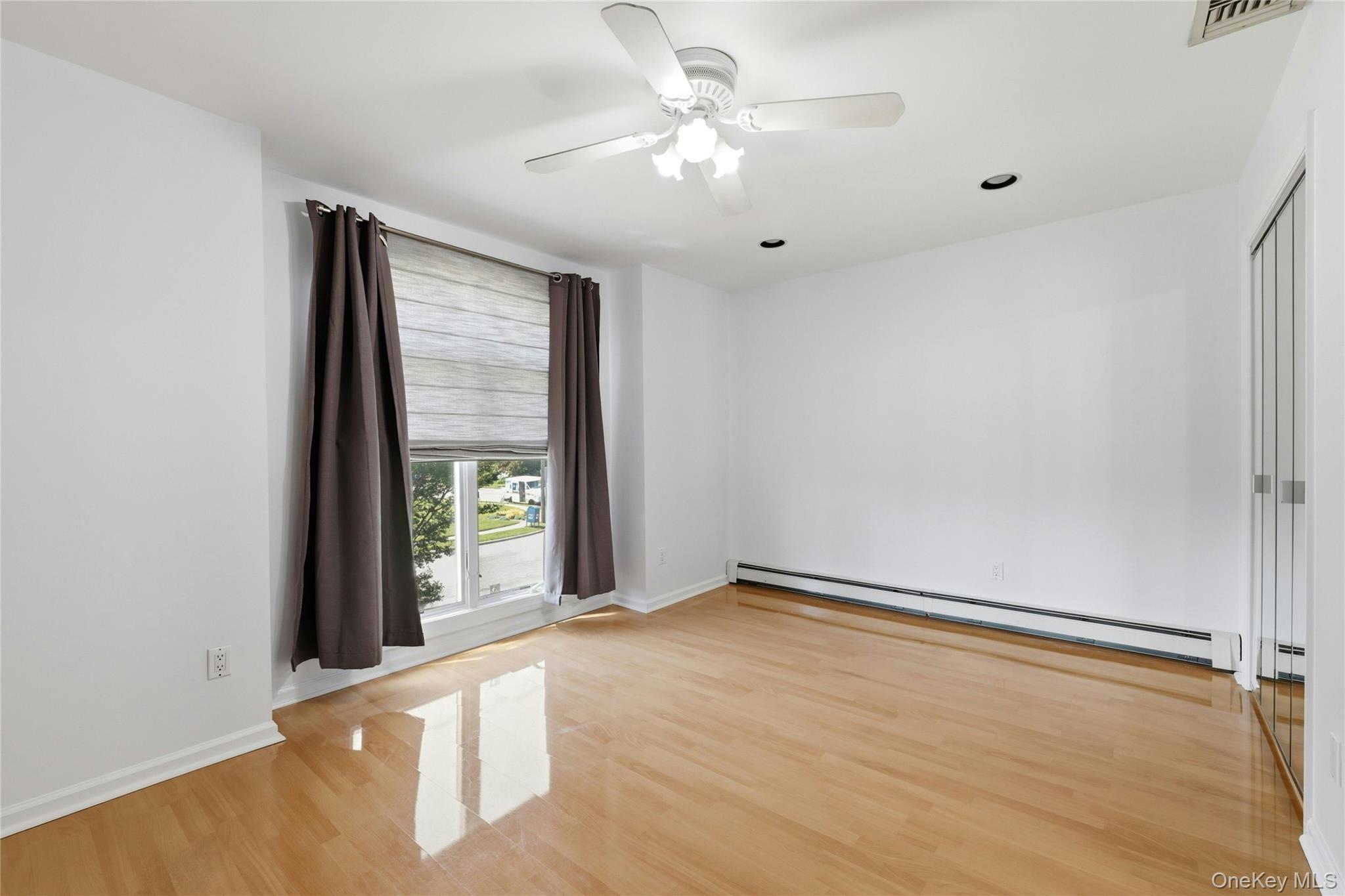 Single Family Jackson Avenue  Nassau County, NY 11010, MLS-1017348-22
