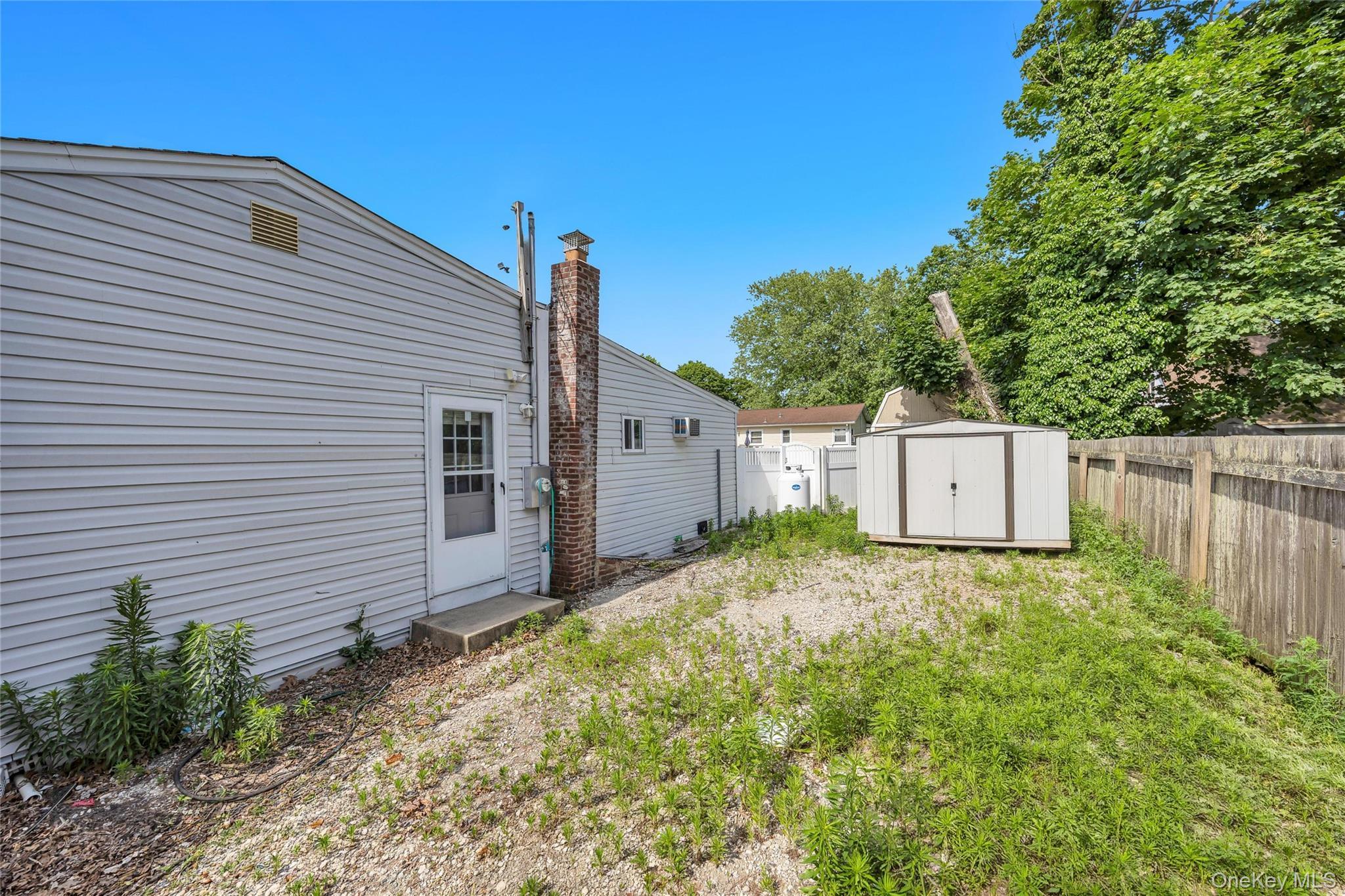 Single Family Dahlia Drive Suffolk County, NY 11951, MLS-1017368-27