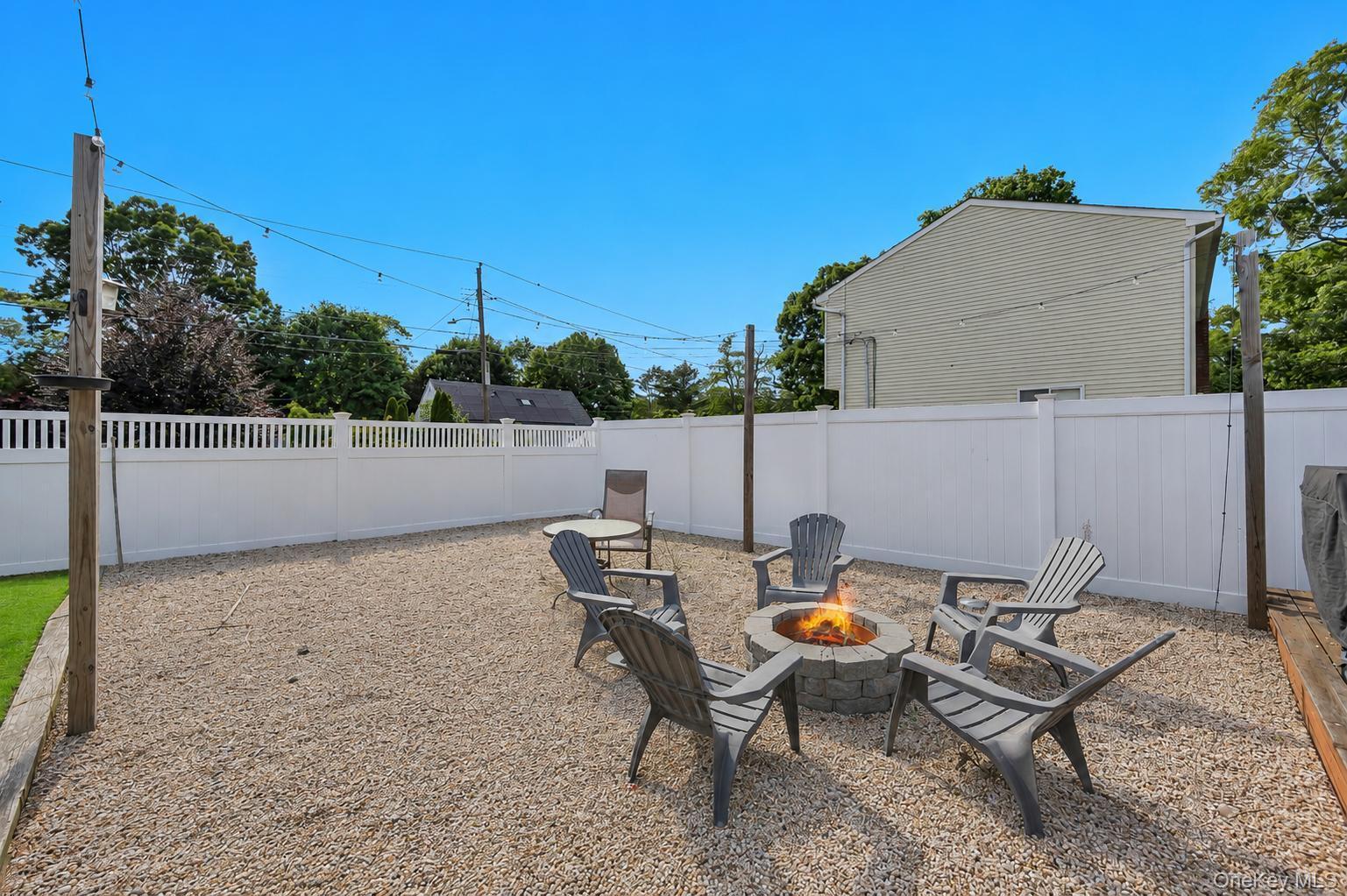 Single Family Dahlia Drive Suffolk County, NY 11951, MLS-1017368-28