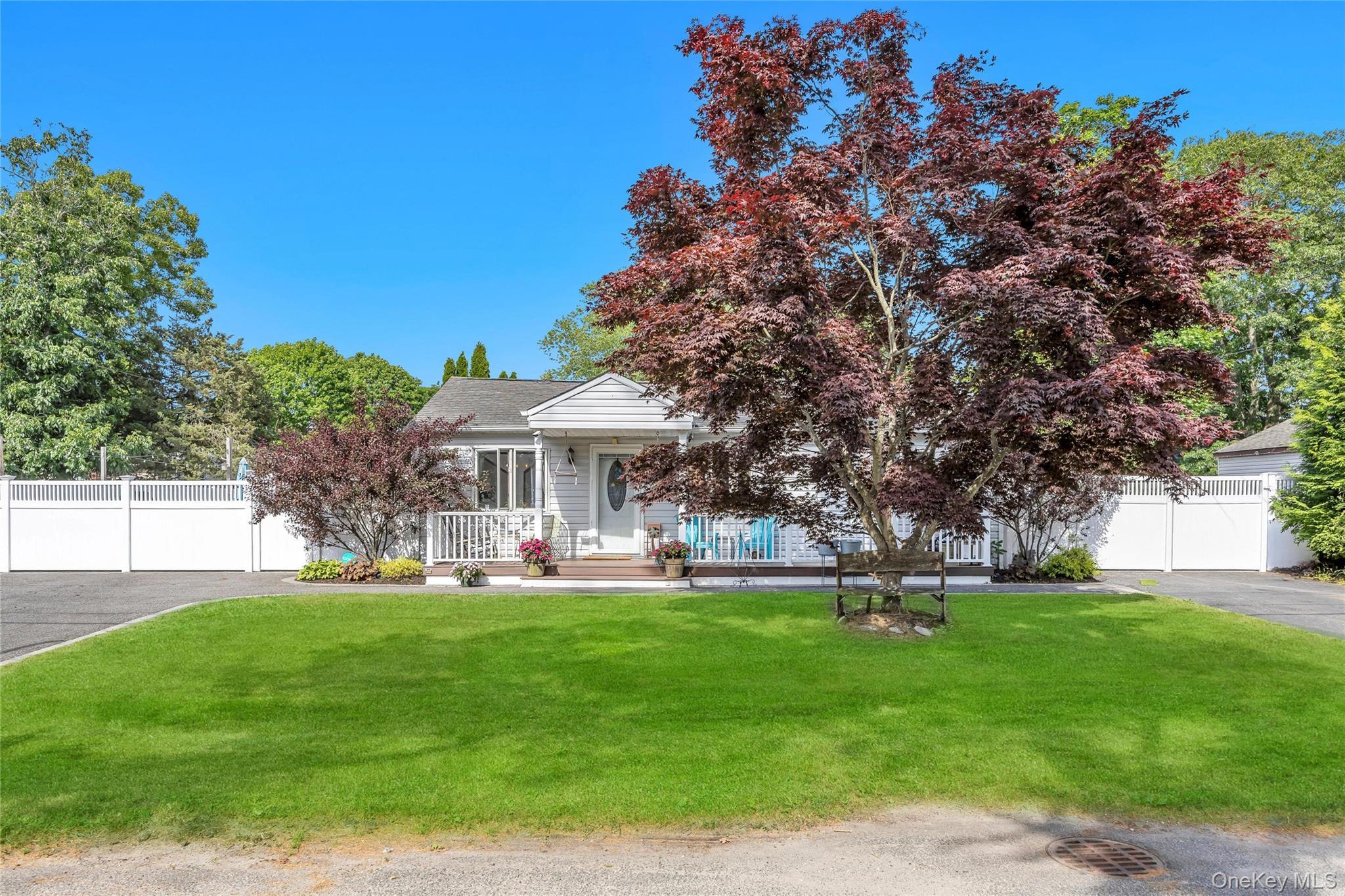 Single Family Dahlia Drive Suffolk County, NY 11951, MLS-1017368-39