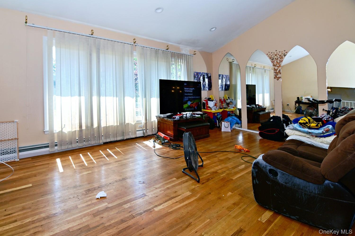 Single Family Willow Street  Suffolk County, NY 11784, MLS-1017396-9