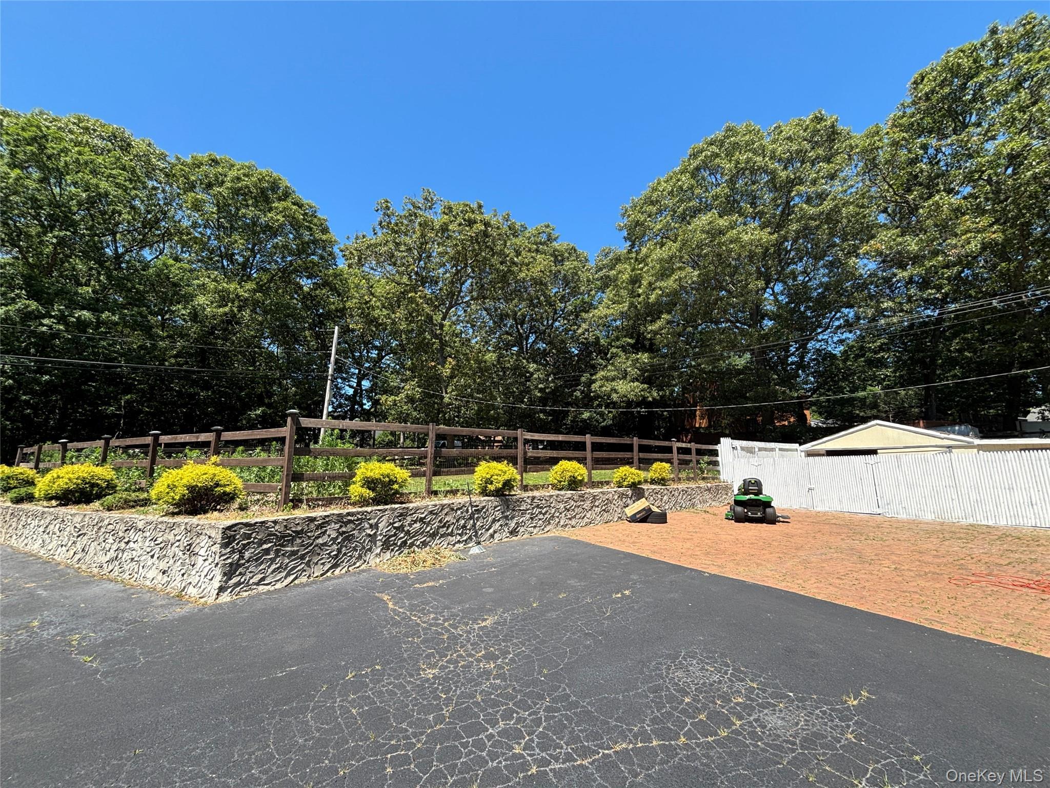 Single Family Croft Lane  Suffolk County, NY 11787, MLS-1017406-13