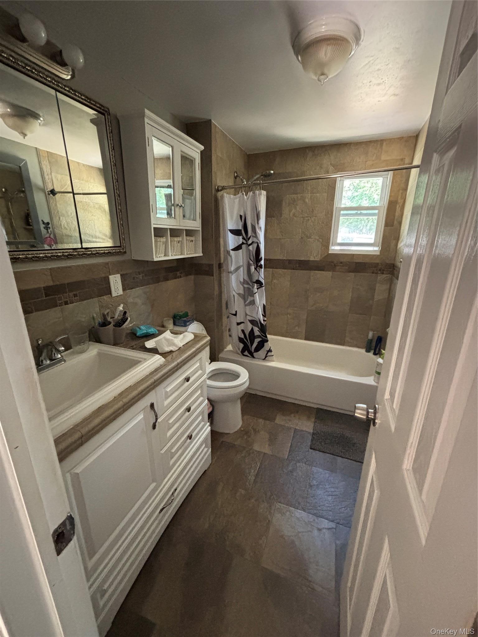 Single Family Croft Lane  Suffolk County, NY 11787, MLS-1017406-9