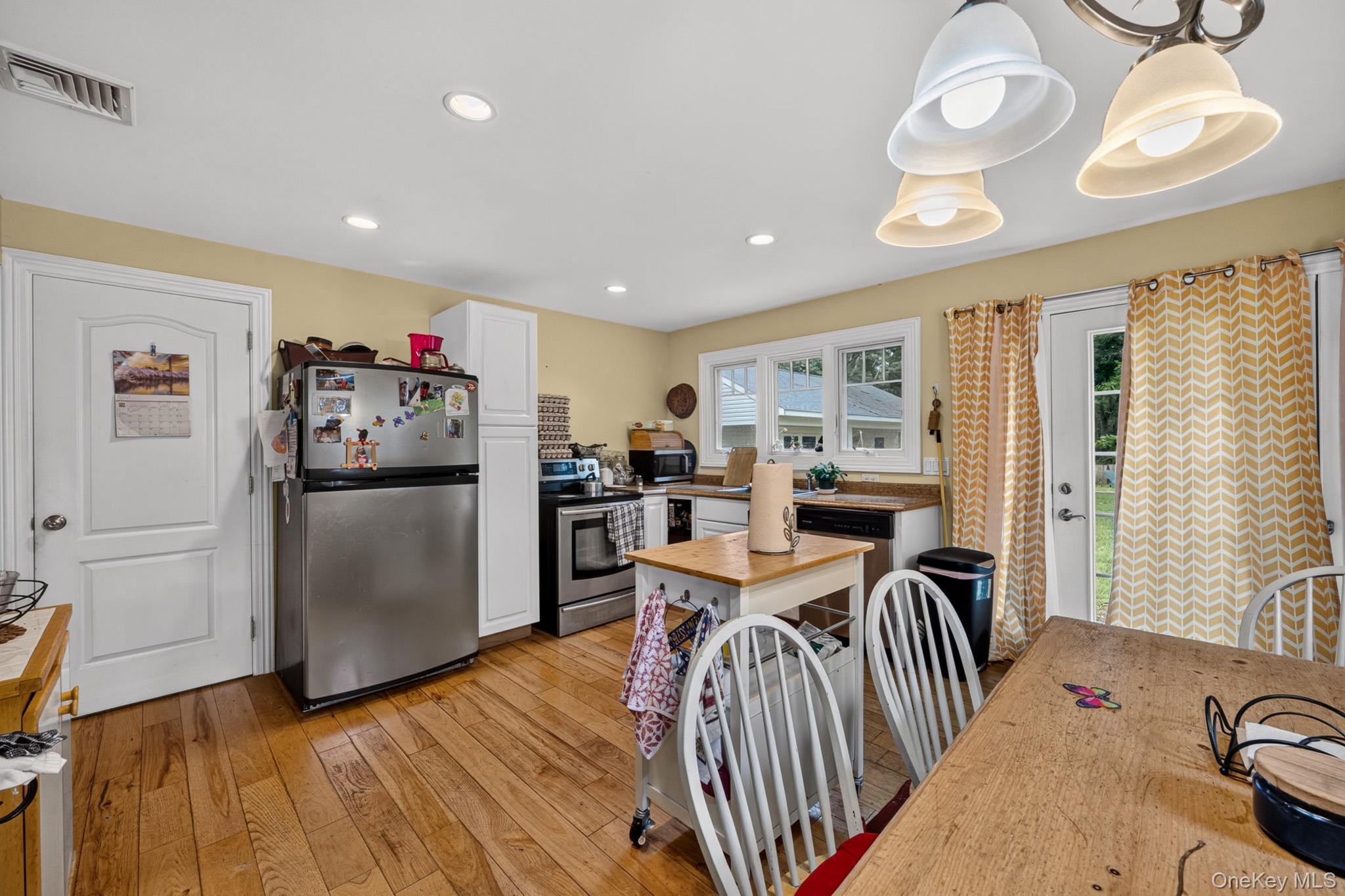 Single Family Keller Drive Suffolk County, NY 11950, MLS-1017411-14