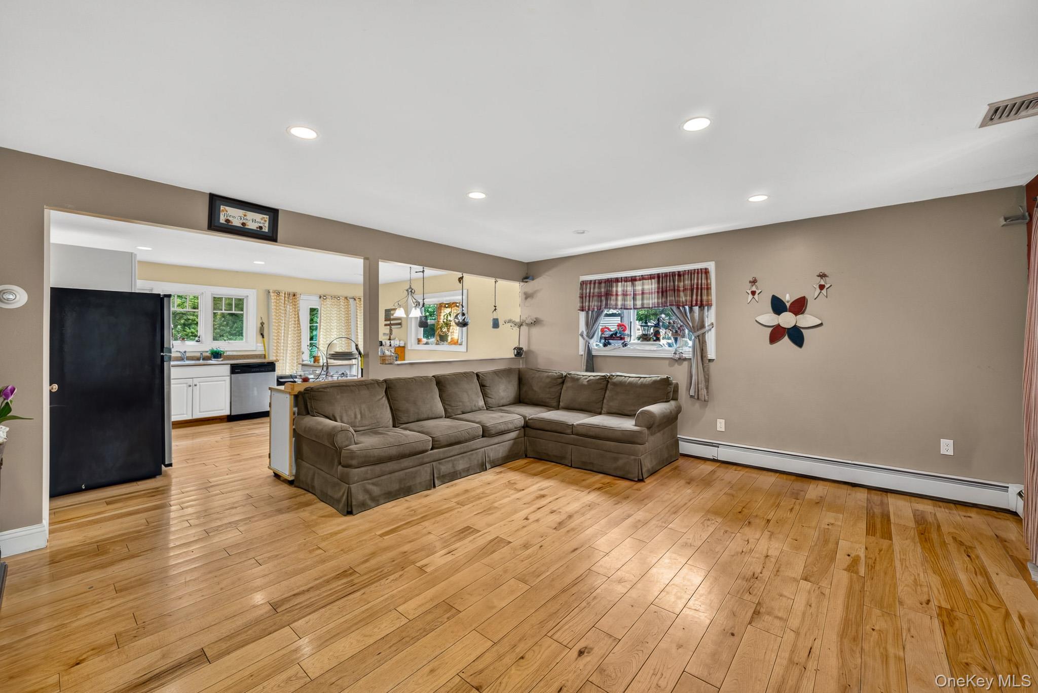 Single Family Keller Drive Suffolk County, NY 11950, MLS-1017411-7
