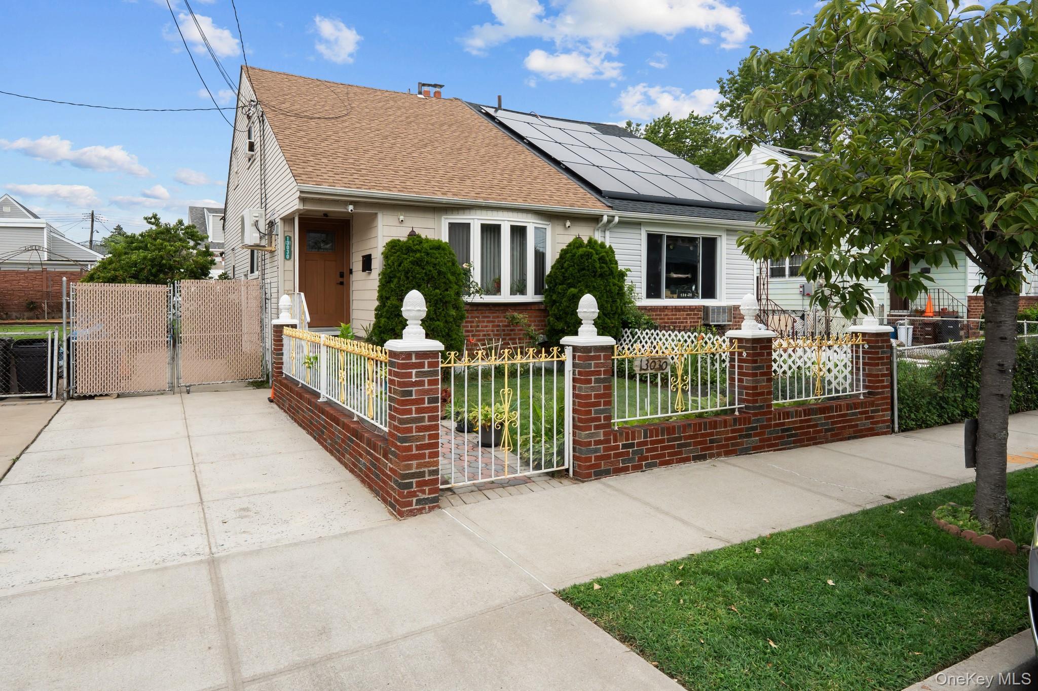 Single Family 145th Street  Queens, NY 11436, MLS-1017416-2