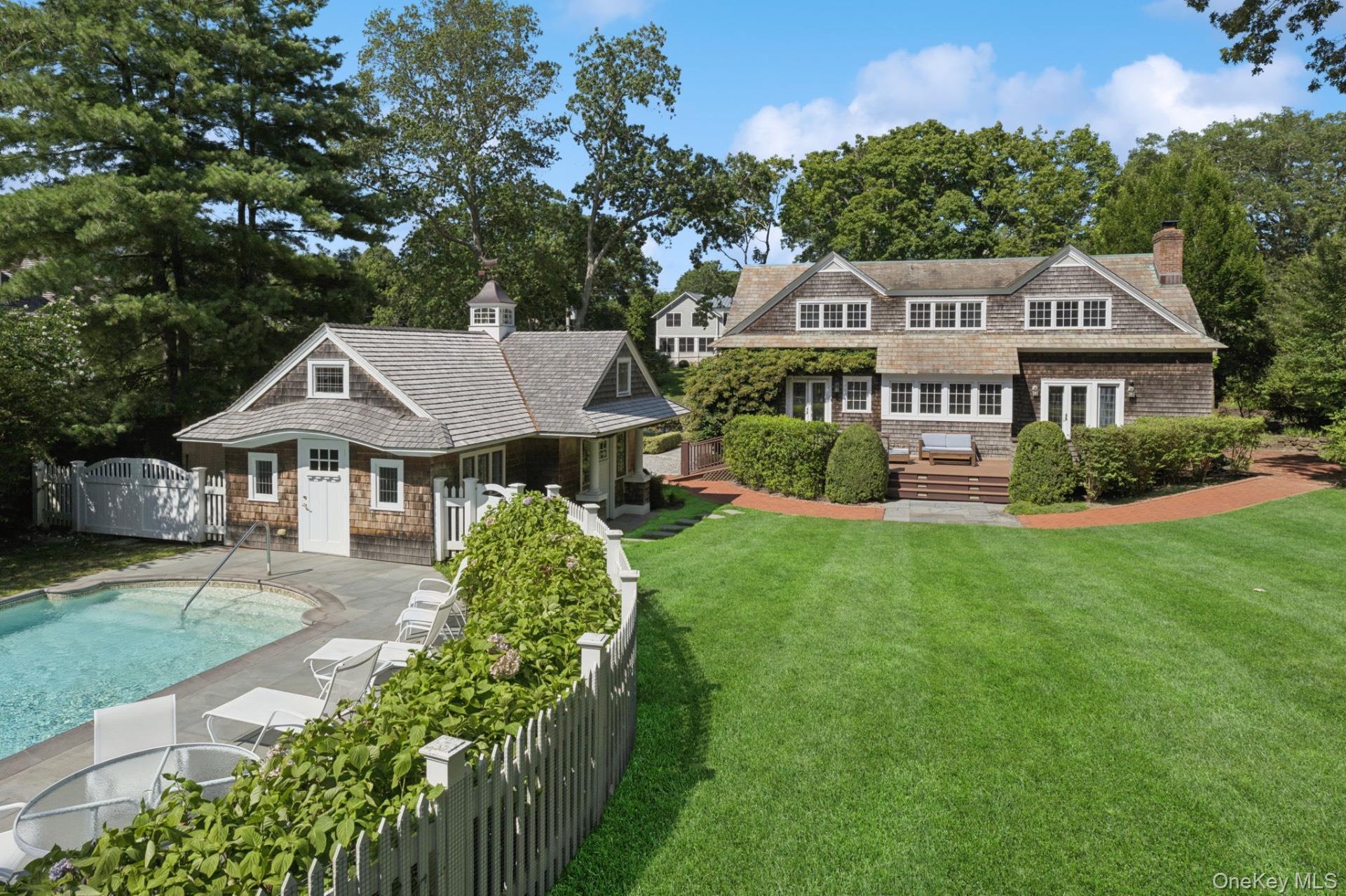 Single Family Palmer Terrace  Suffolk County, NY 11963, MLS-1017424-4