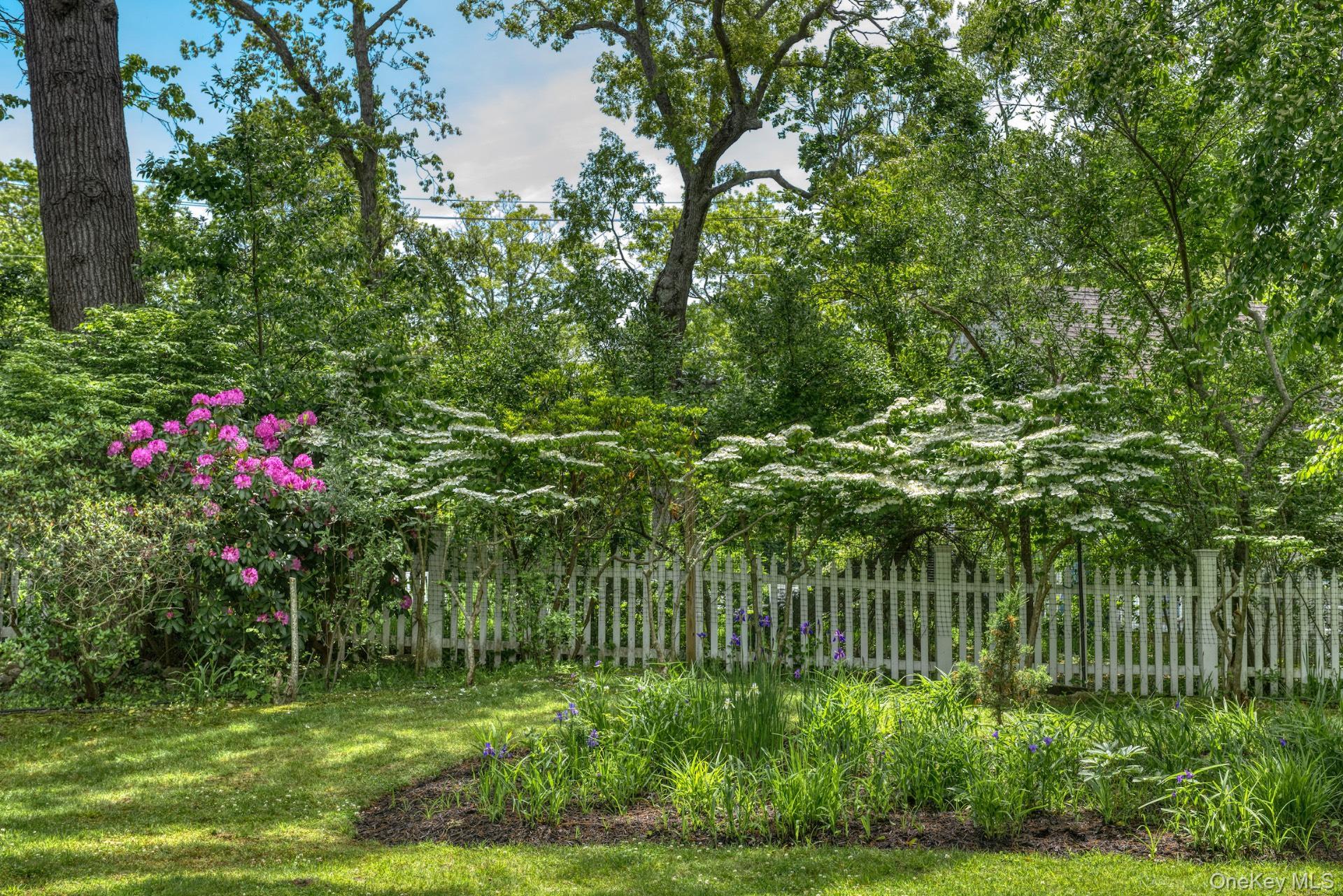 Single Family Palmer Terrace  Suffolk County, NY 11963, MLS-1017424-47