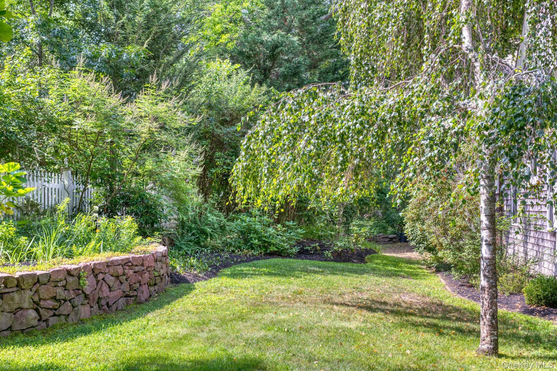 Single Family Palmer Terrace  Suffolk County, NY 11963, MLS-1017424-48