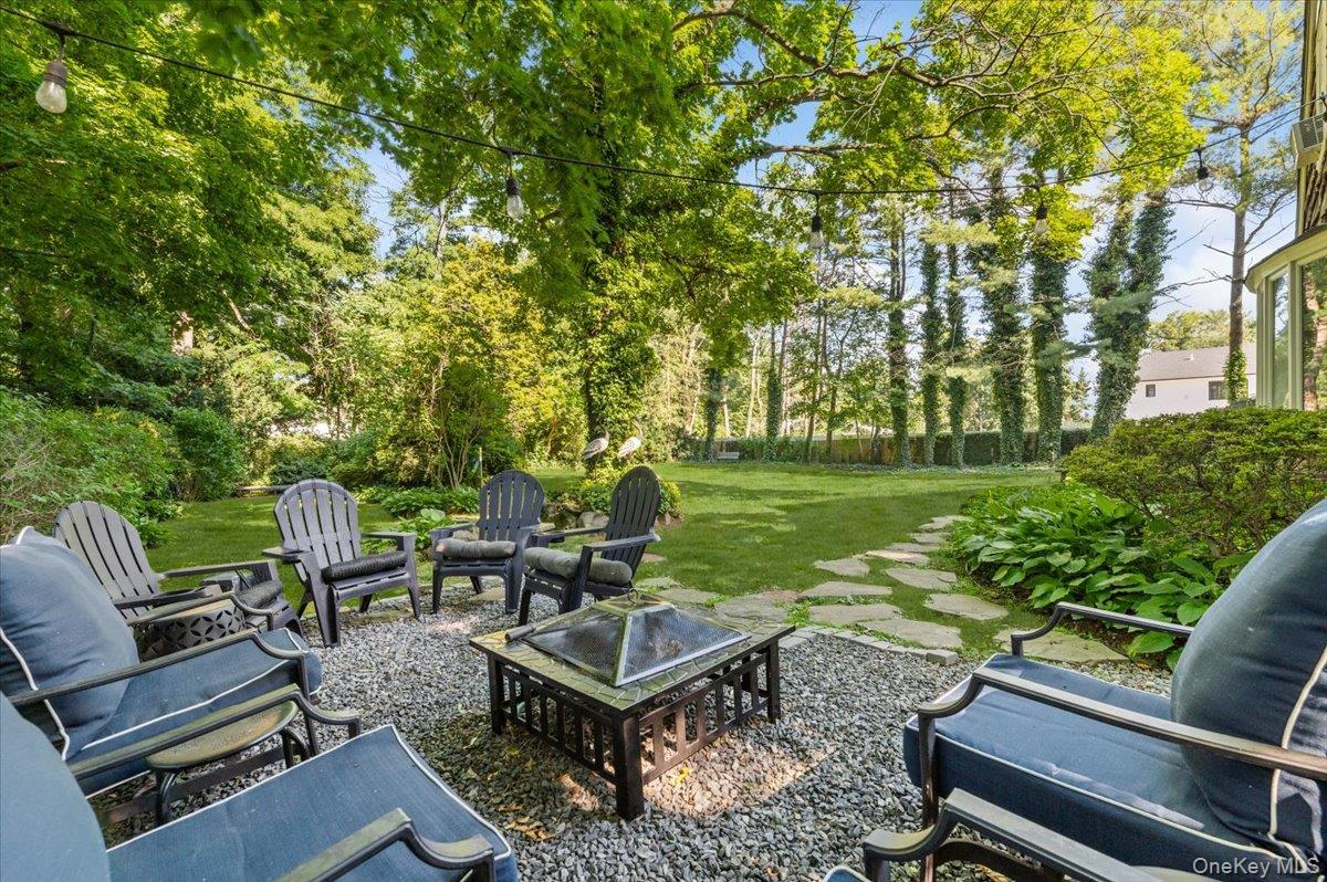 Single Family Rancher Place  Suffolk County, NY 11743, MLS-1017465-32