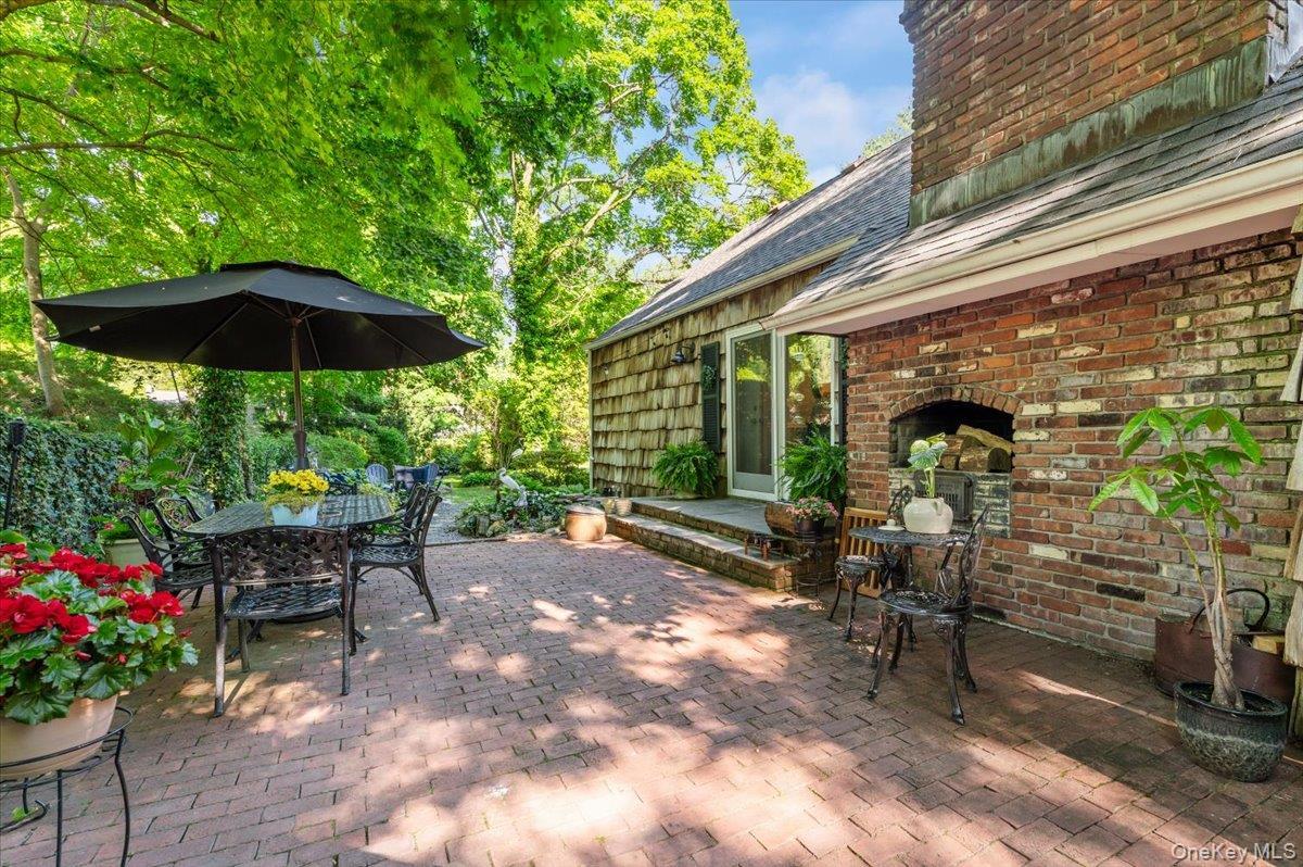 Single Family Rancher Place  Suffolk County, NY 11743, MLS-1017465-33