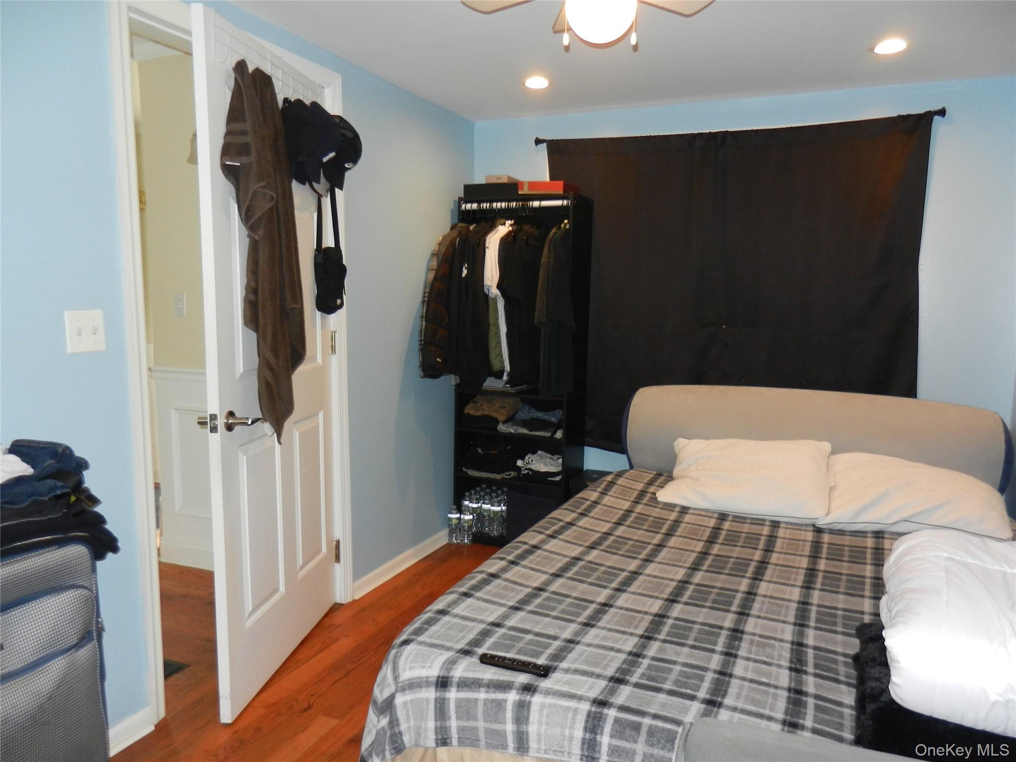 Single Family Avondale Street  Nassau County, NY 11581, MLS-1017485-18