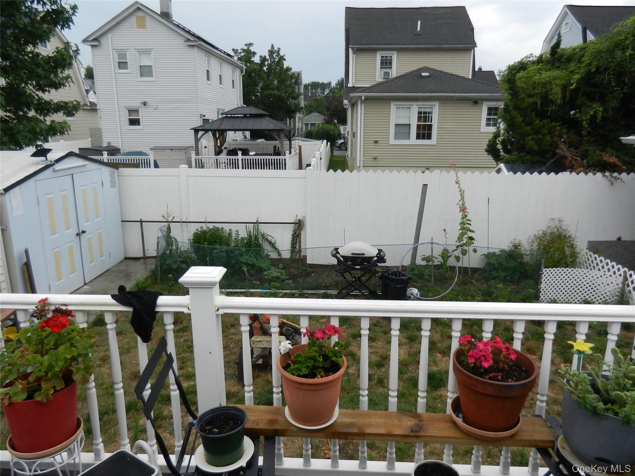 Single Family Avondale Street  Nassau County, NY 11581, MLS-1017485-25