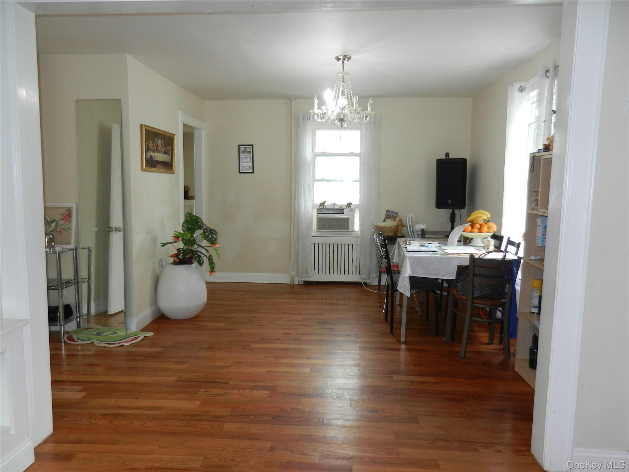 Single Family Avondale Street  Nassau County, NY 11581, MLS-1017485-5